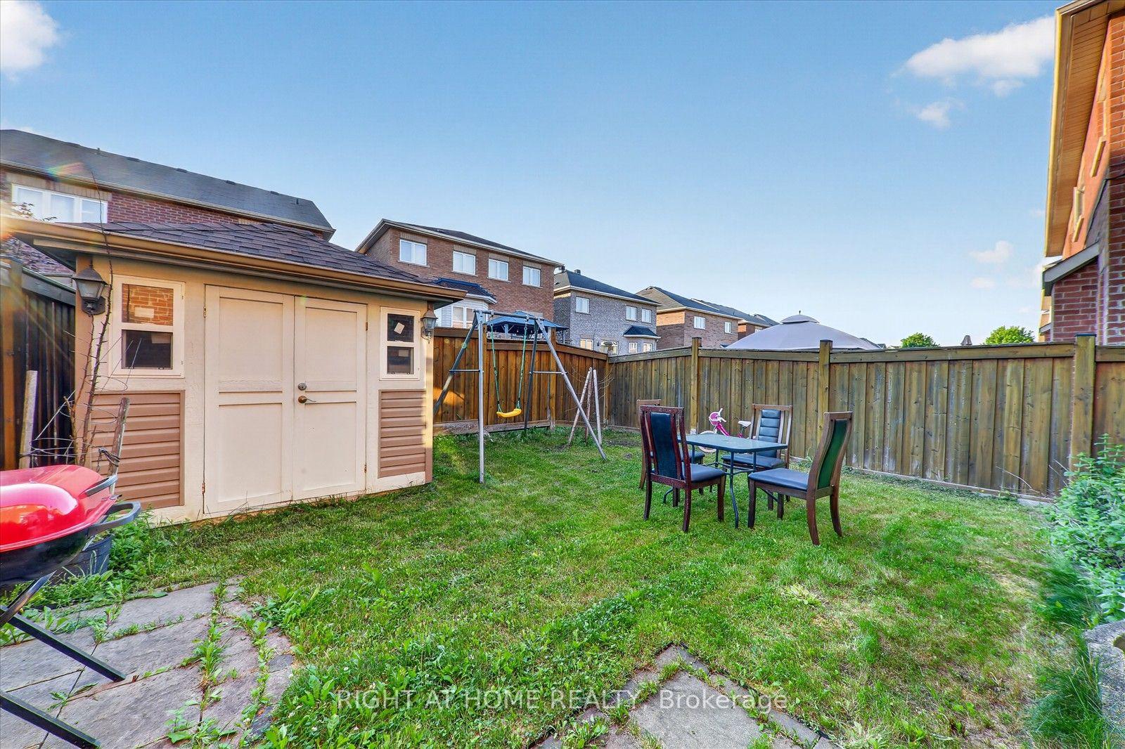 Photo 36 of 54 Boundbrook Drive, Brampton, Northwest Sandalwood Parkway — HOMEH