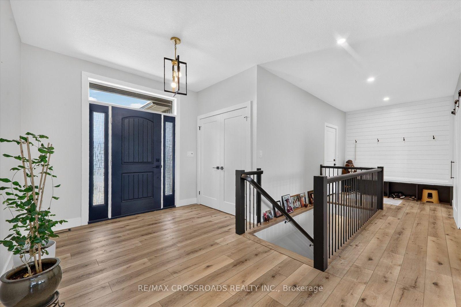 Photo 7 of 11 Mctavish Crescent, Huron-Kinloss — HOMEH
