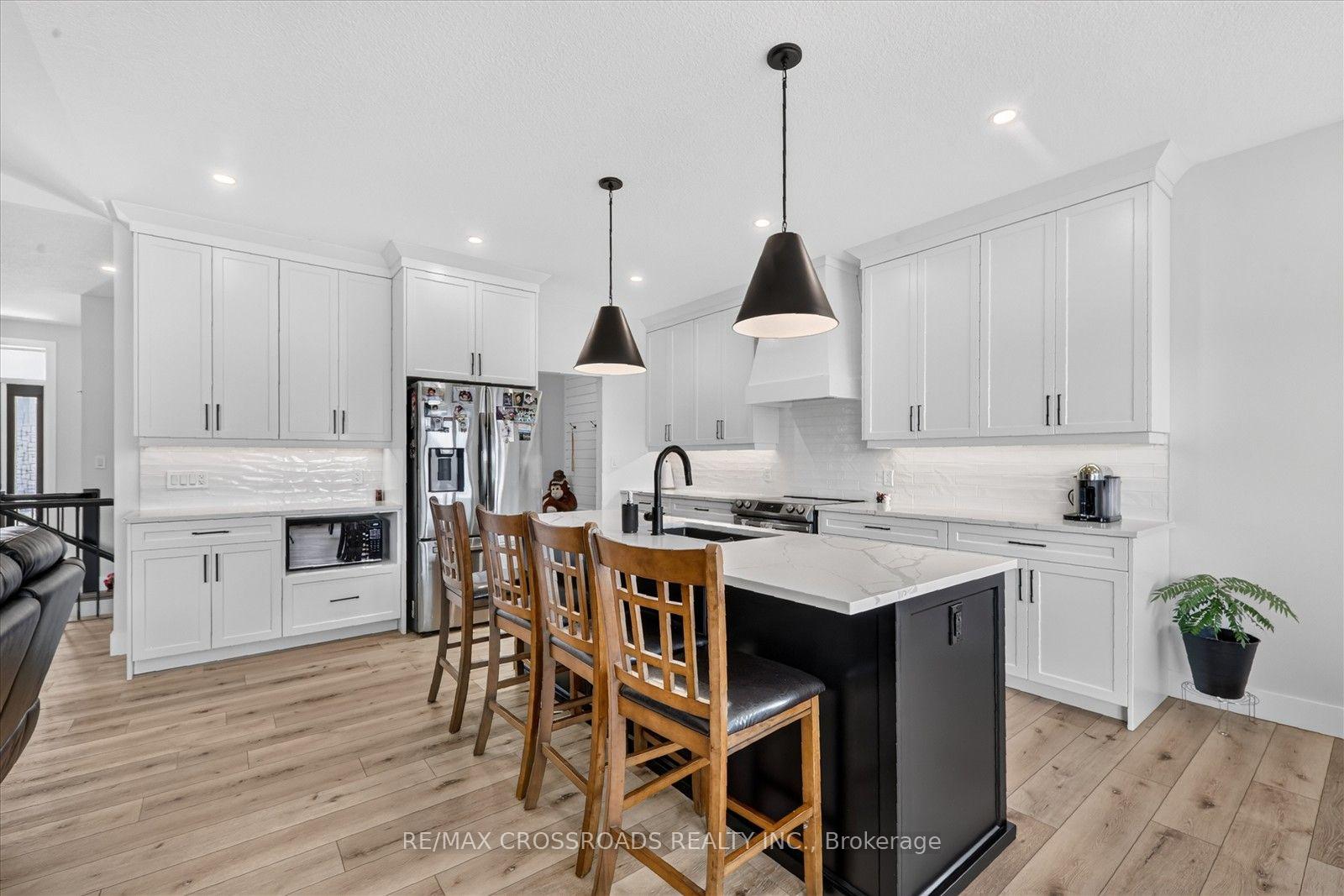 Photo 11 of 11 Mctavish Crescent, Huron-Kinloss — HOMEH