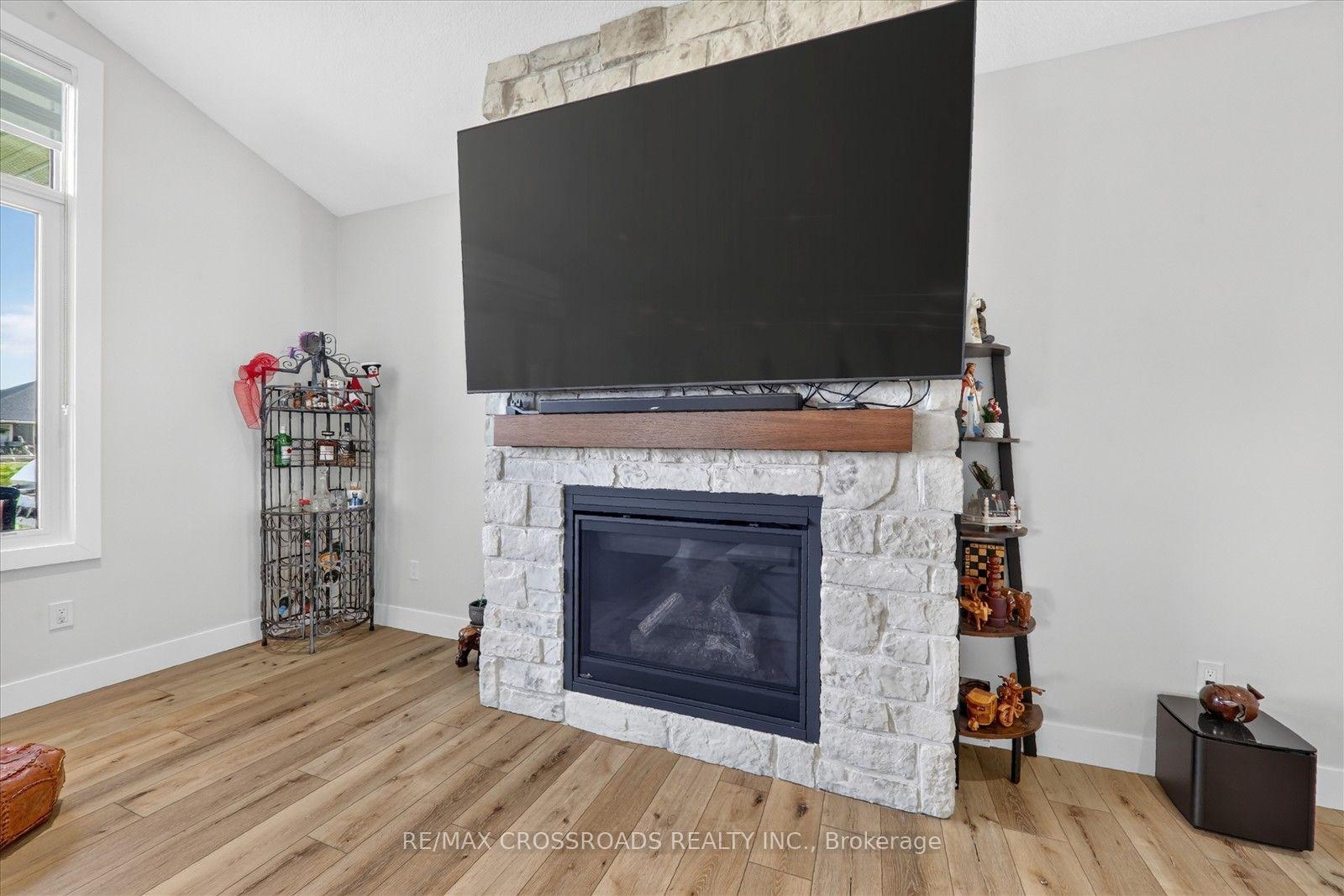 Photo 18 of 11 Mctavish Crescent, Huron-Kinloss — HOMEH