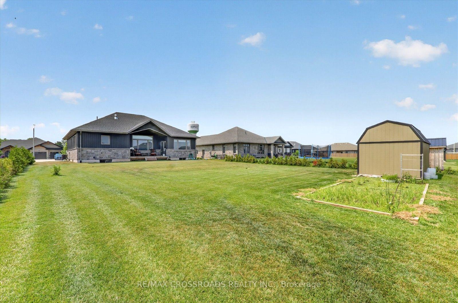 Photo 37 of 11 Mctavish Crescent, Huron-Kinloss — HOMEH