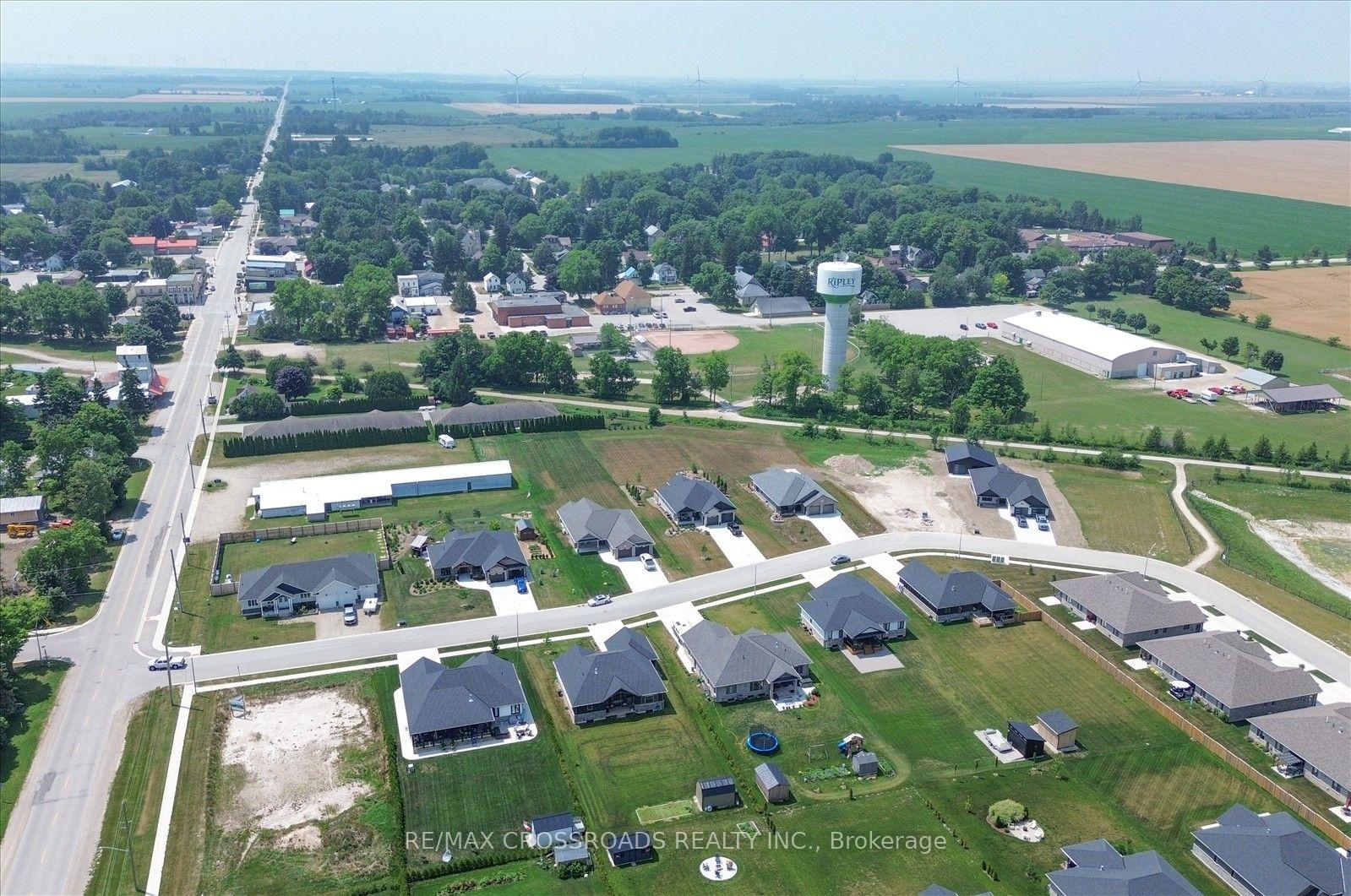Photo 40 of 11 Mctavish Crescent, Huron-Kinloss — HOMEH