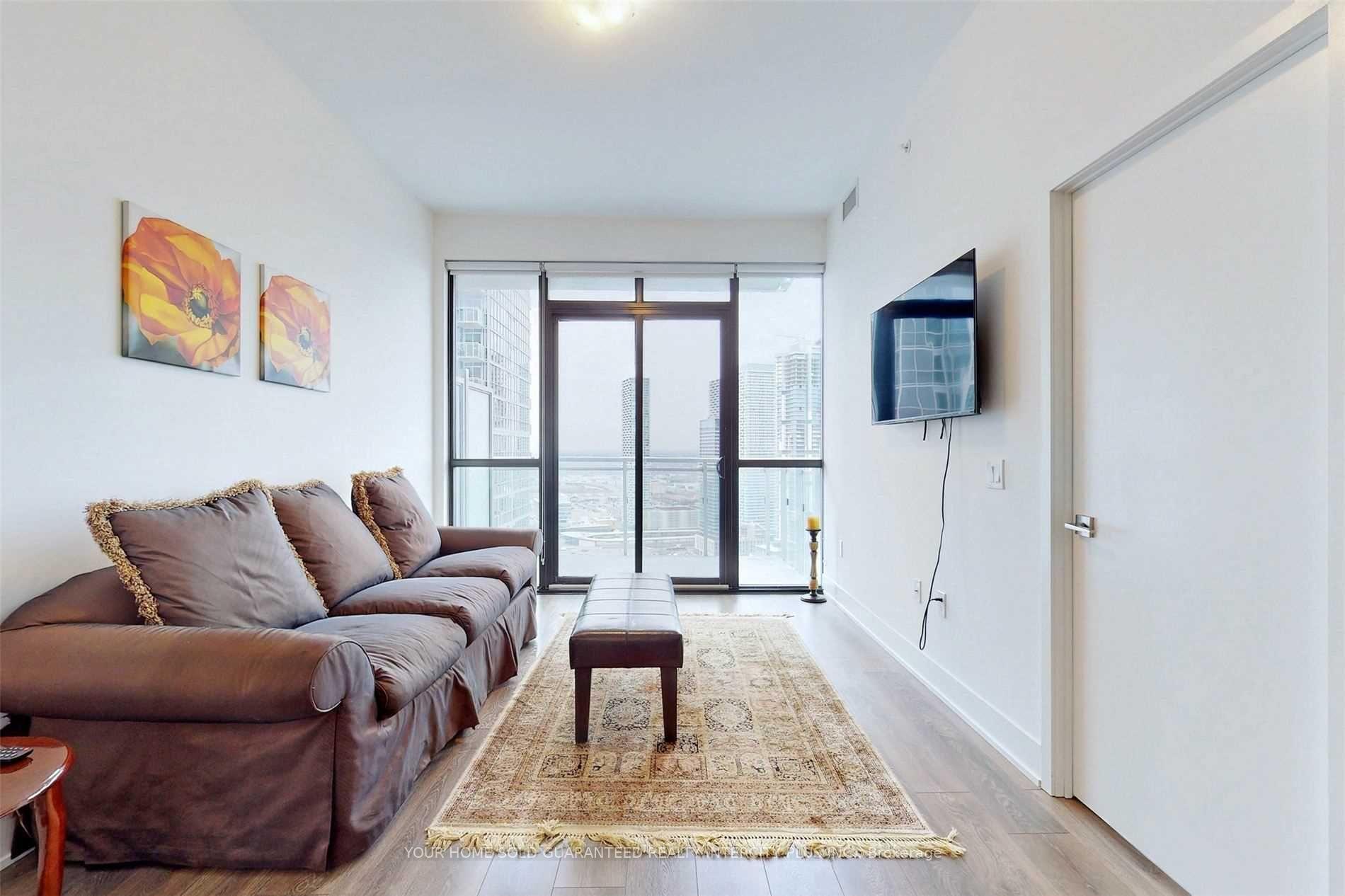 Photo 5 of Unit 3006, 2908 Highway 7 Road, Vaughan, Concord — HOMEH