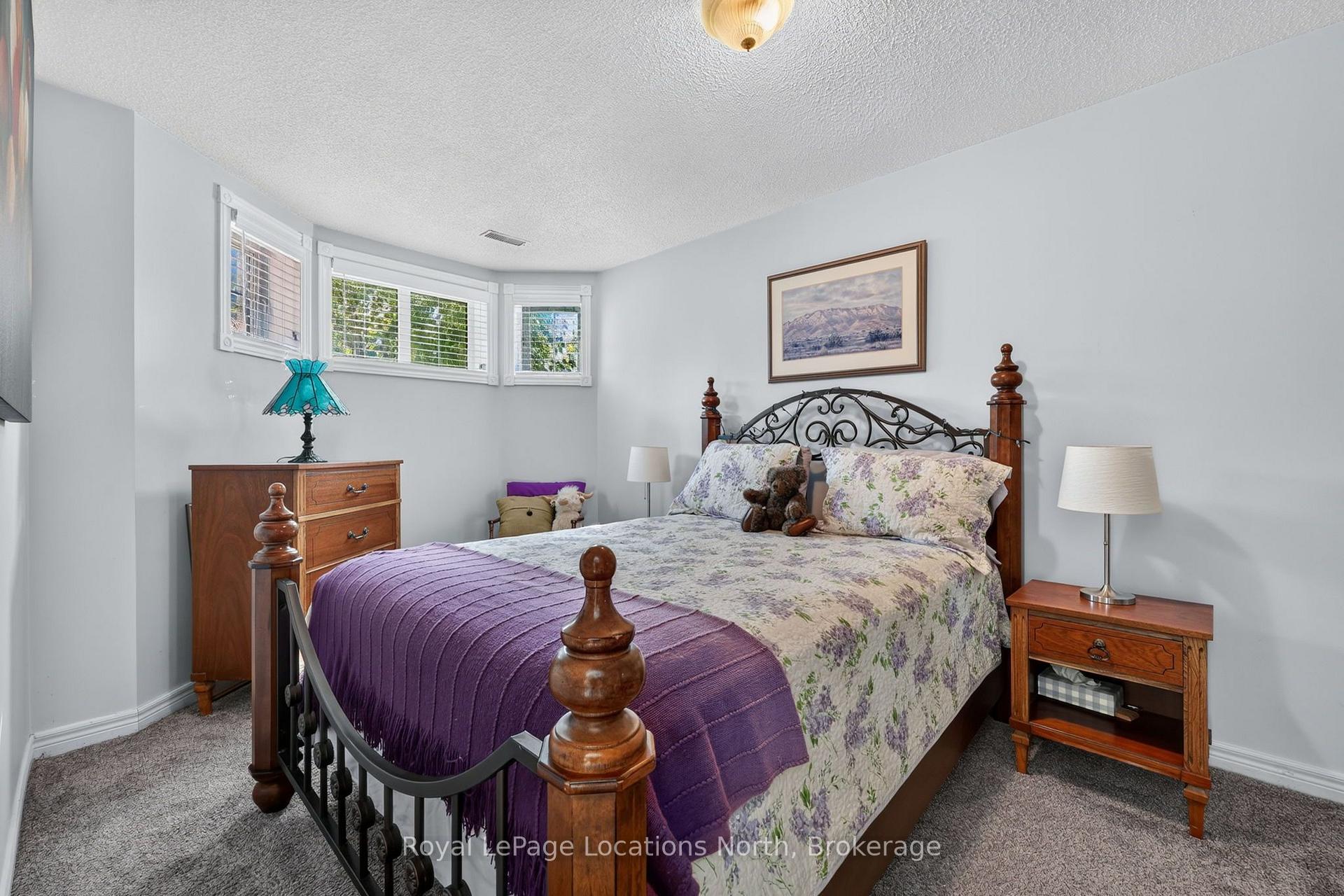 Photo 25 of 66 Royal Beech Drive, Wasaga Beach — HOMEH