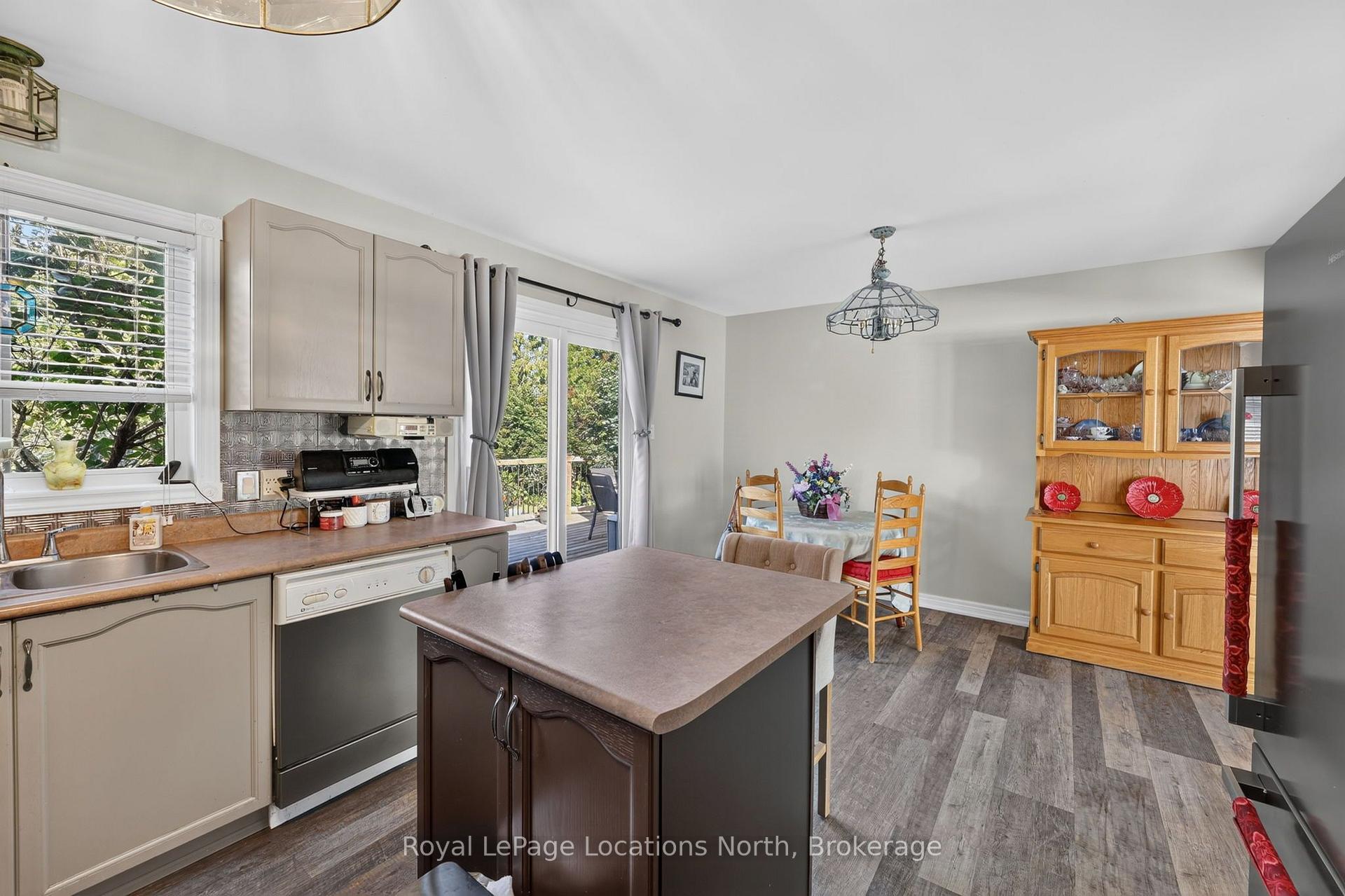 Photo 16 of 66 Royal Beech Drive, Wasaga Beach — HOMEH