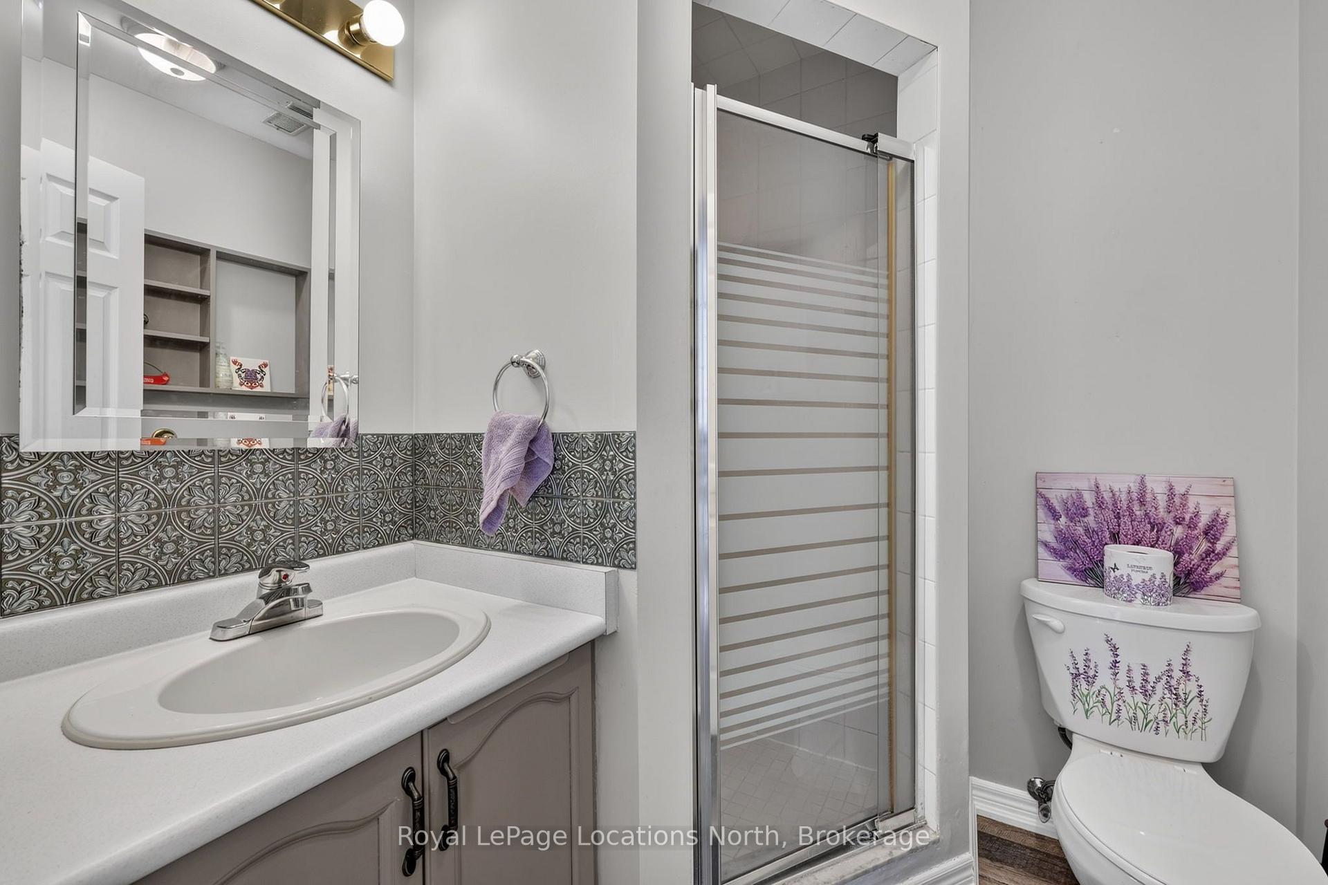 Photo 32 of 66 Royal Beech Drive, Wasaga Beach — HOMEH