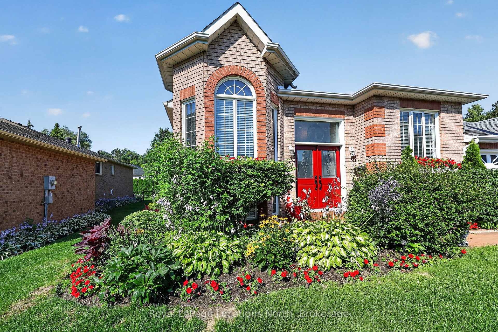 Photo 3 of 66 Royal Beech Drive, Wasaga Beach — HOMEH