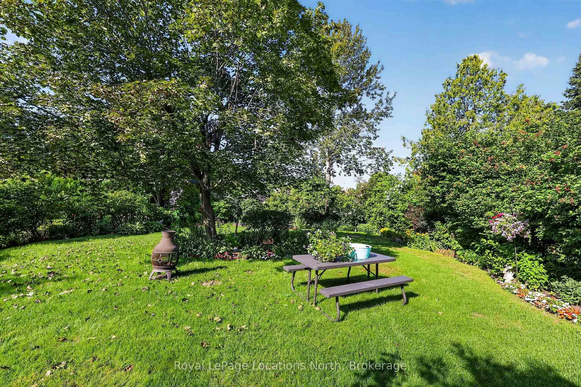 Photo 42 of 66 Royal Beech Drive, Wasaga Beach — HOMEH