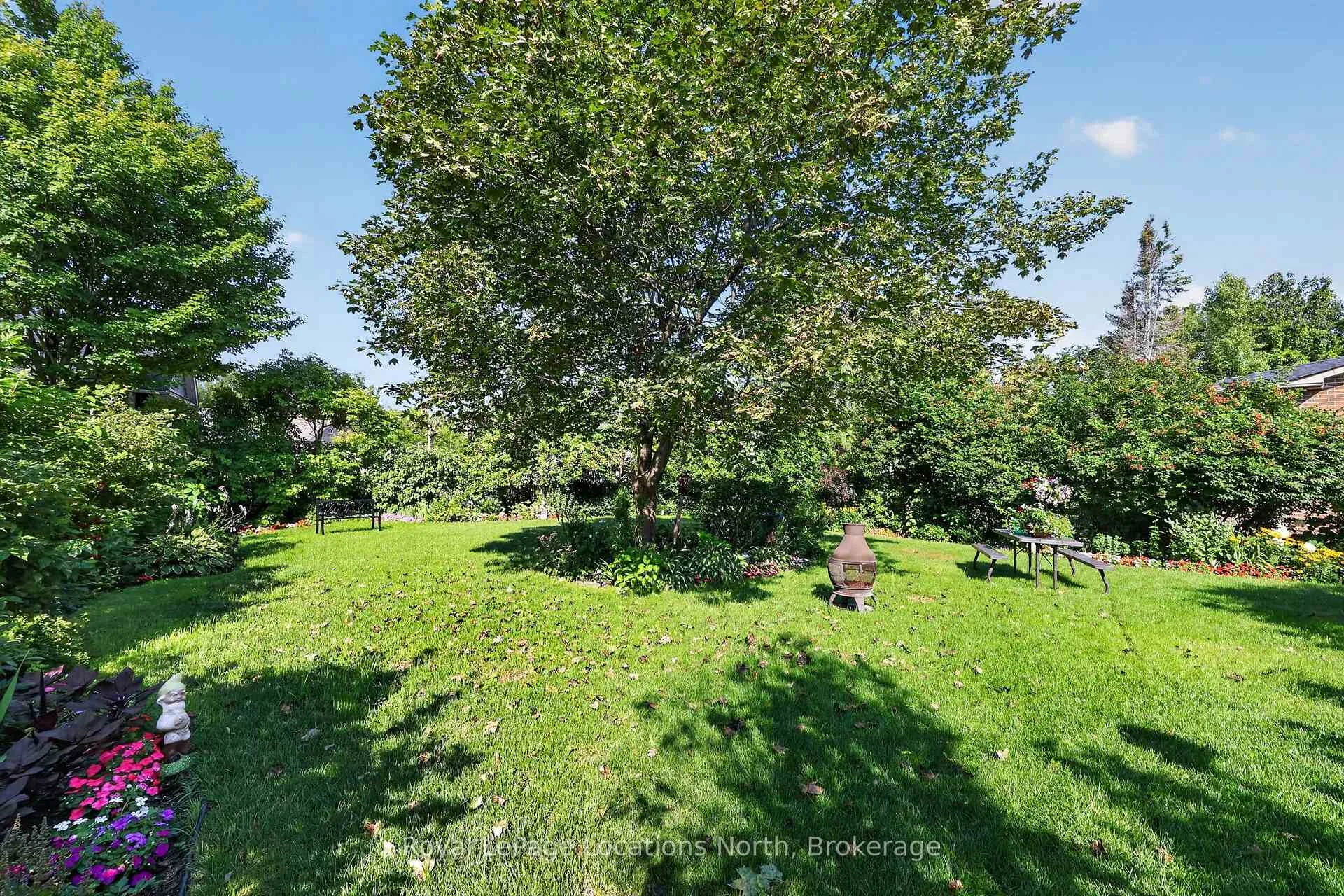 Photo 49 of 66 Royal Beech Drive, Wasaga Beach — HOMEH