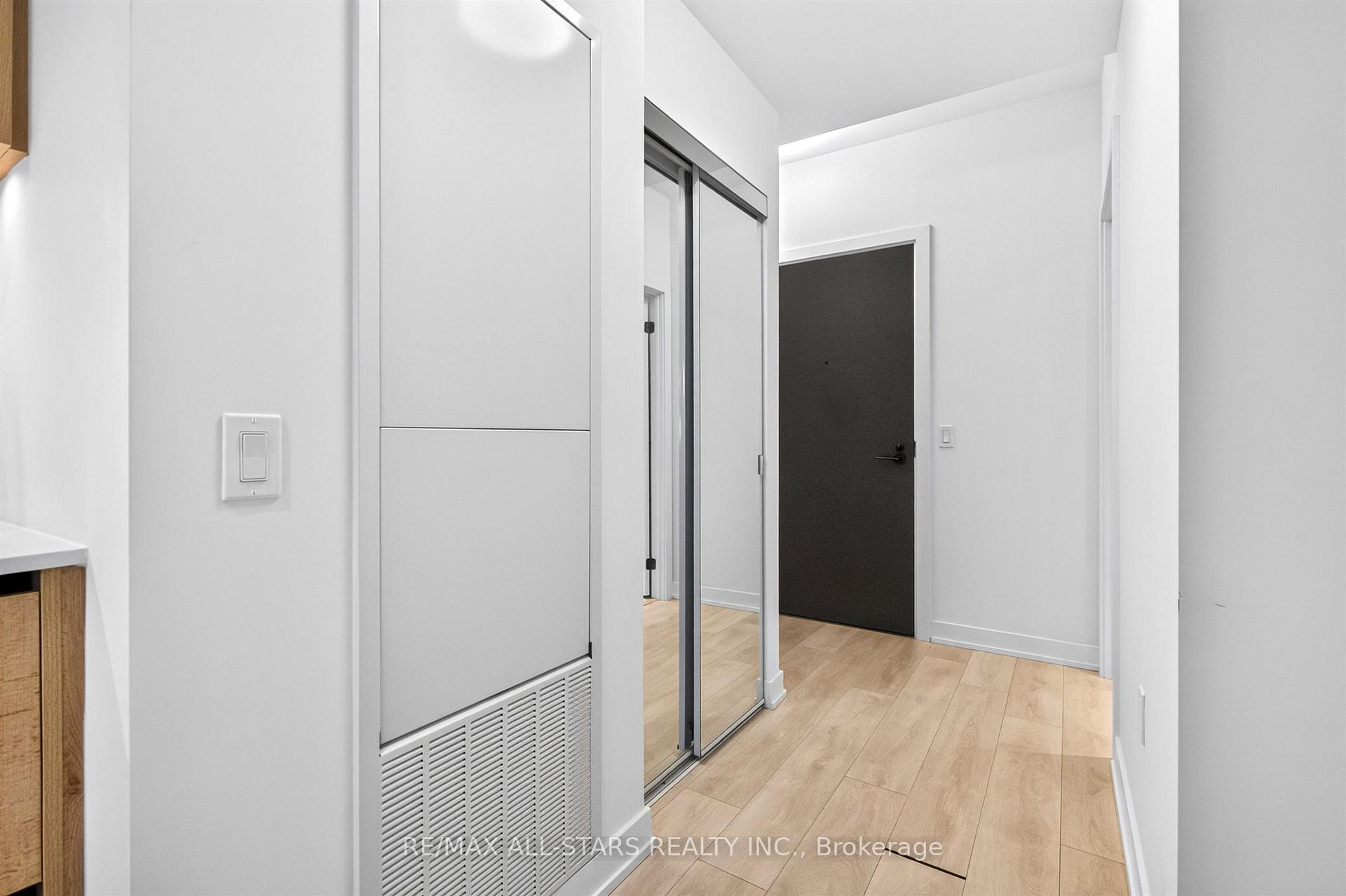 Photo 20 of 127 Broadway Avenue, Toronto, Mount Pleasant West — HOMEH