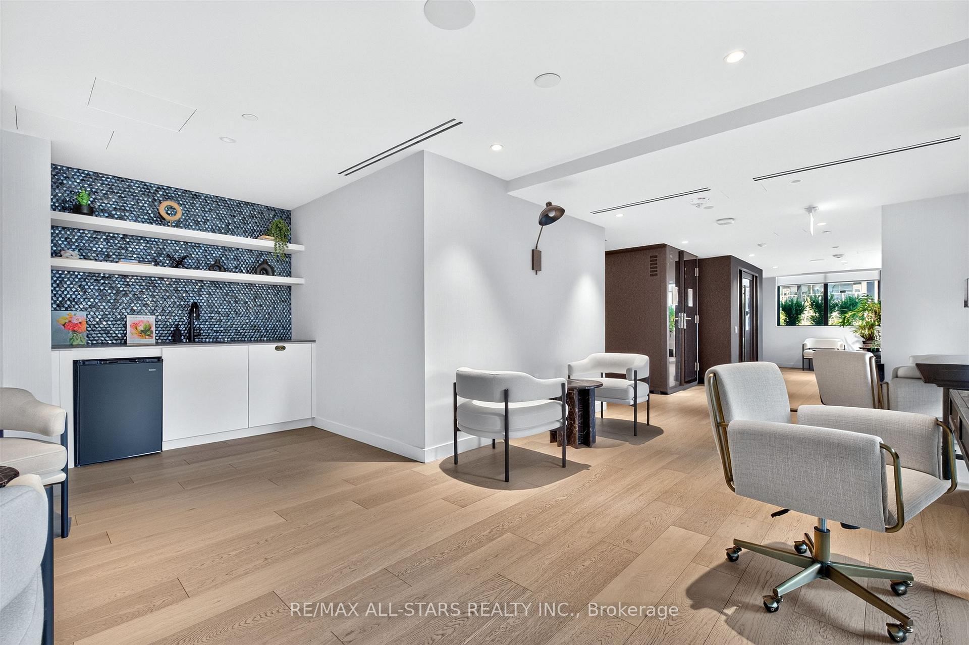 Photo 30 of 127 Broadway Avenue, Toronto, Mount Pleasant West — HOMEH