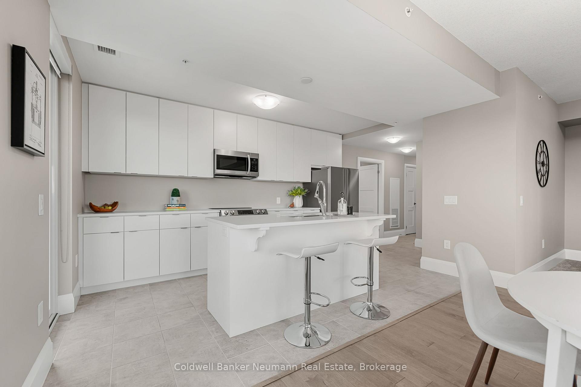Photo 11 of Unit 802, 73 Arthur Street, Guelph, St. Patrick's Ward — HOMEH