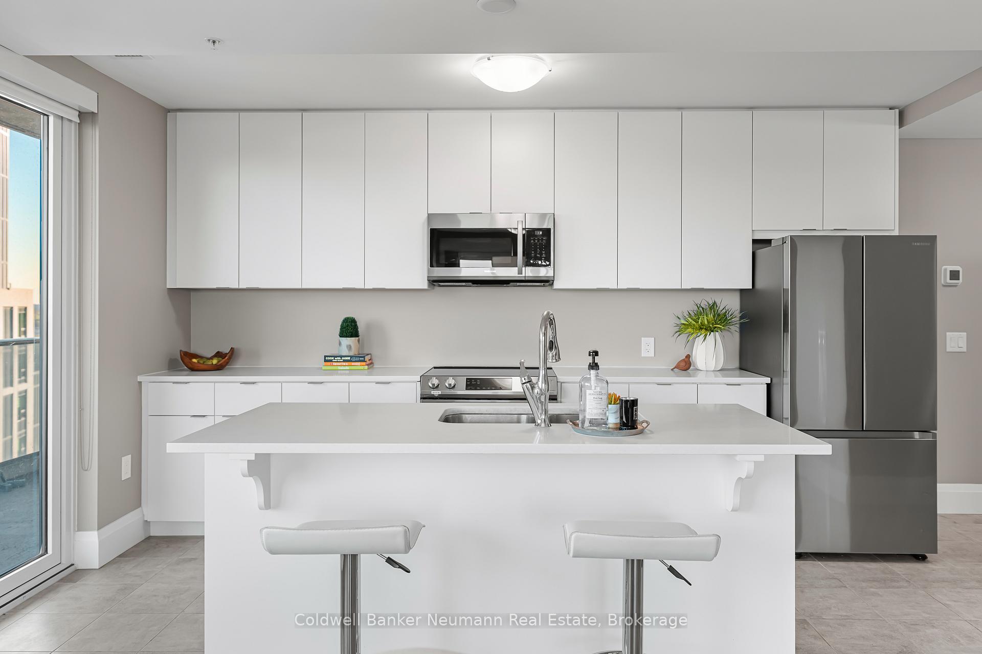 Photo 13 of Unit 802, 73 Arthur Street, Guelph, St. Patrick's Ward — HOMEH