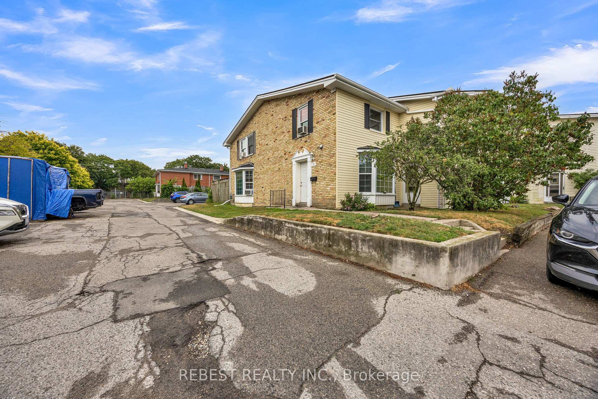 Photo 1 of Unit 1, 73 Arbour Glen Crescent, London, East A — HOMEH