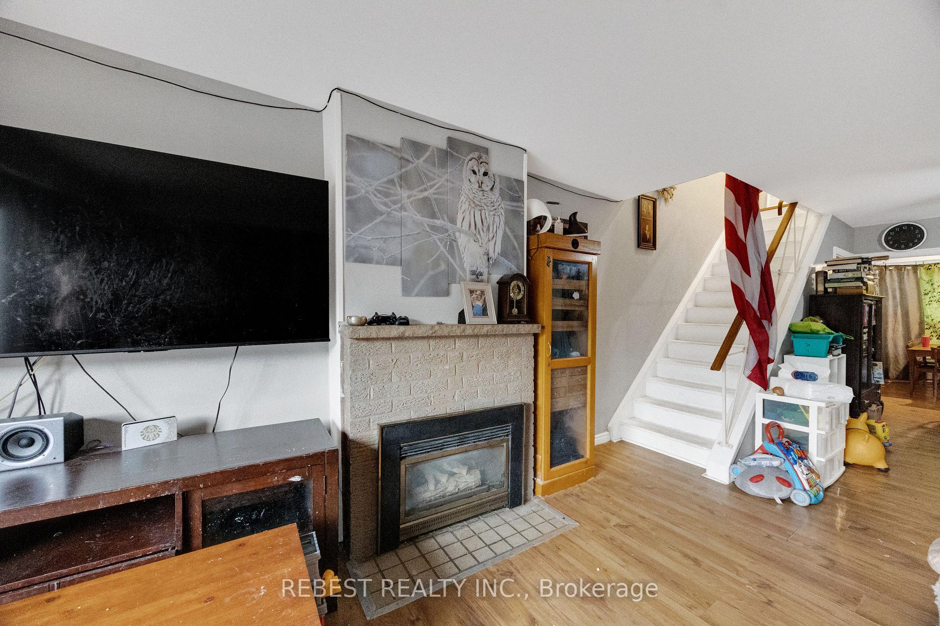Photo 13 of Unit 1, 73 Arbour Glen Crescent, London, East A — HOMEH