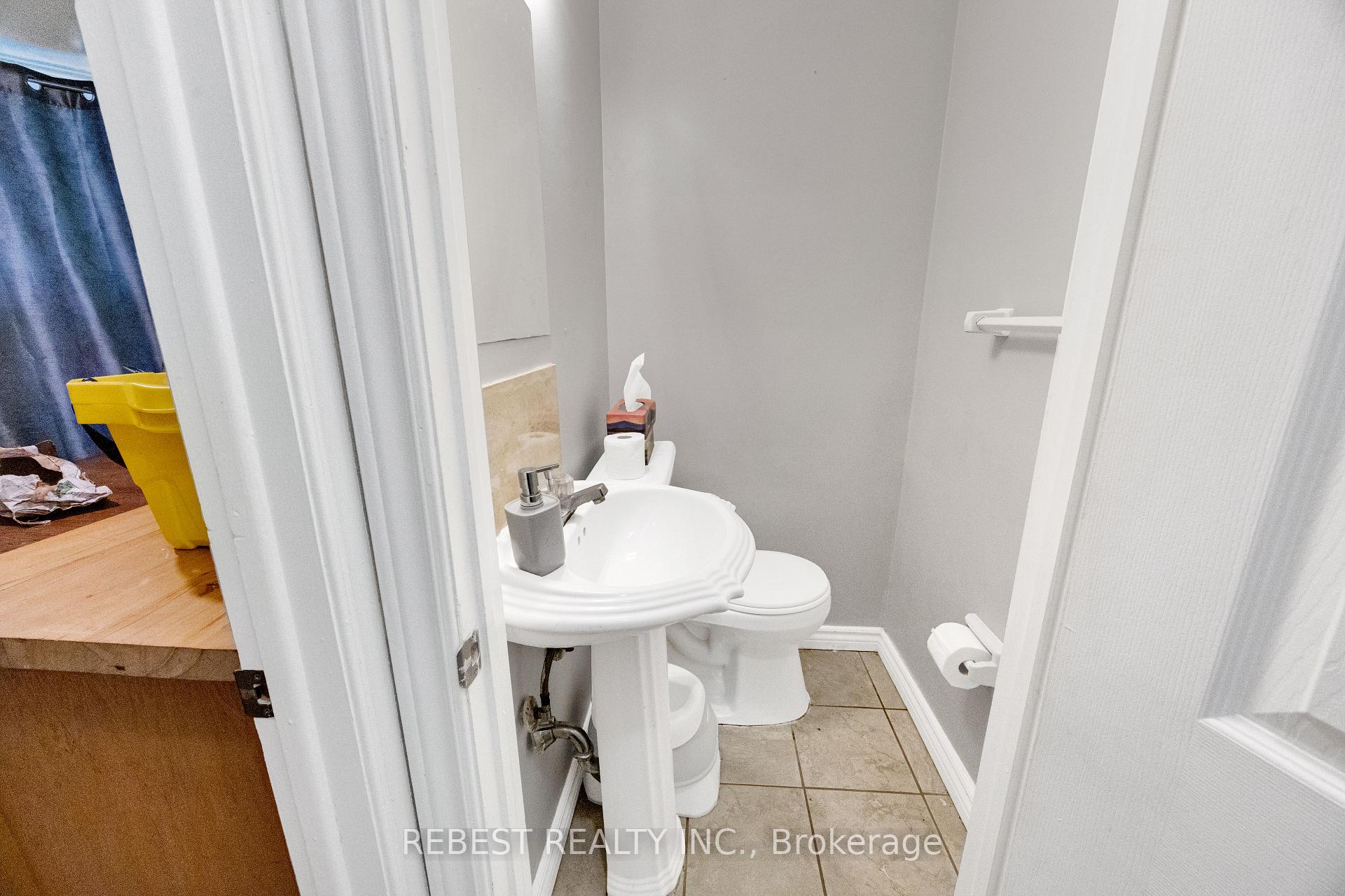 Photo 15 of Unit 1, 73 Arbour Glen Crescent, London, East A — HOMEH