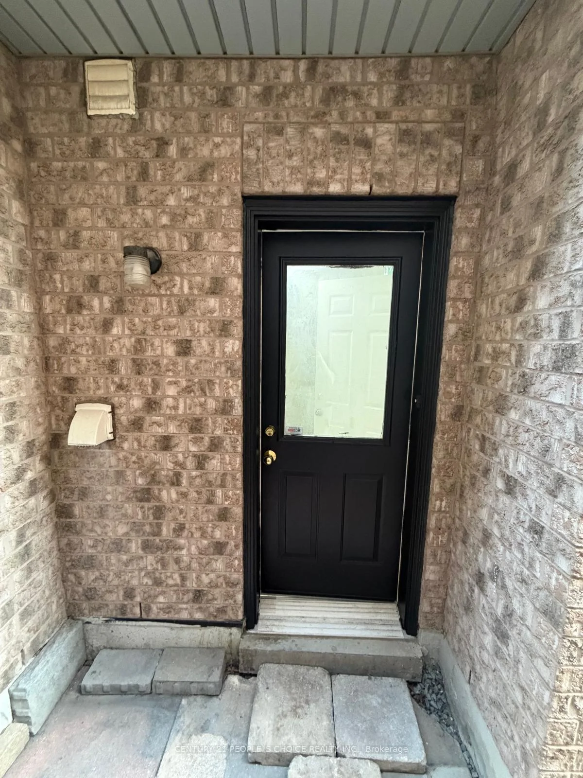 Photo 4 of Unit Bsmt, 459 Pettit Trail, Milton, Clarke — HOMEH