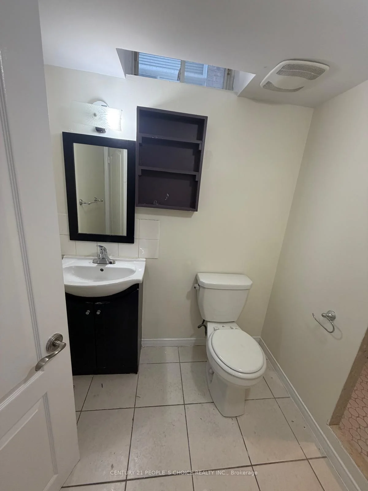 Photo 7 of Unit Bsmt, 459 Pettit Trail, Milton, Clarke — HOMEH