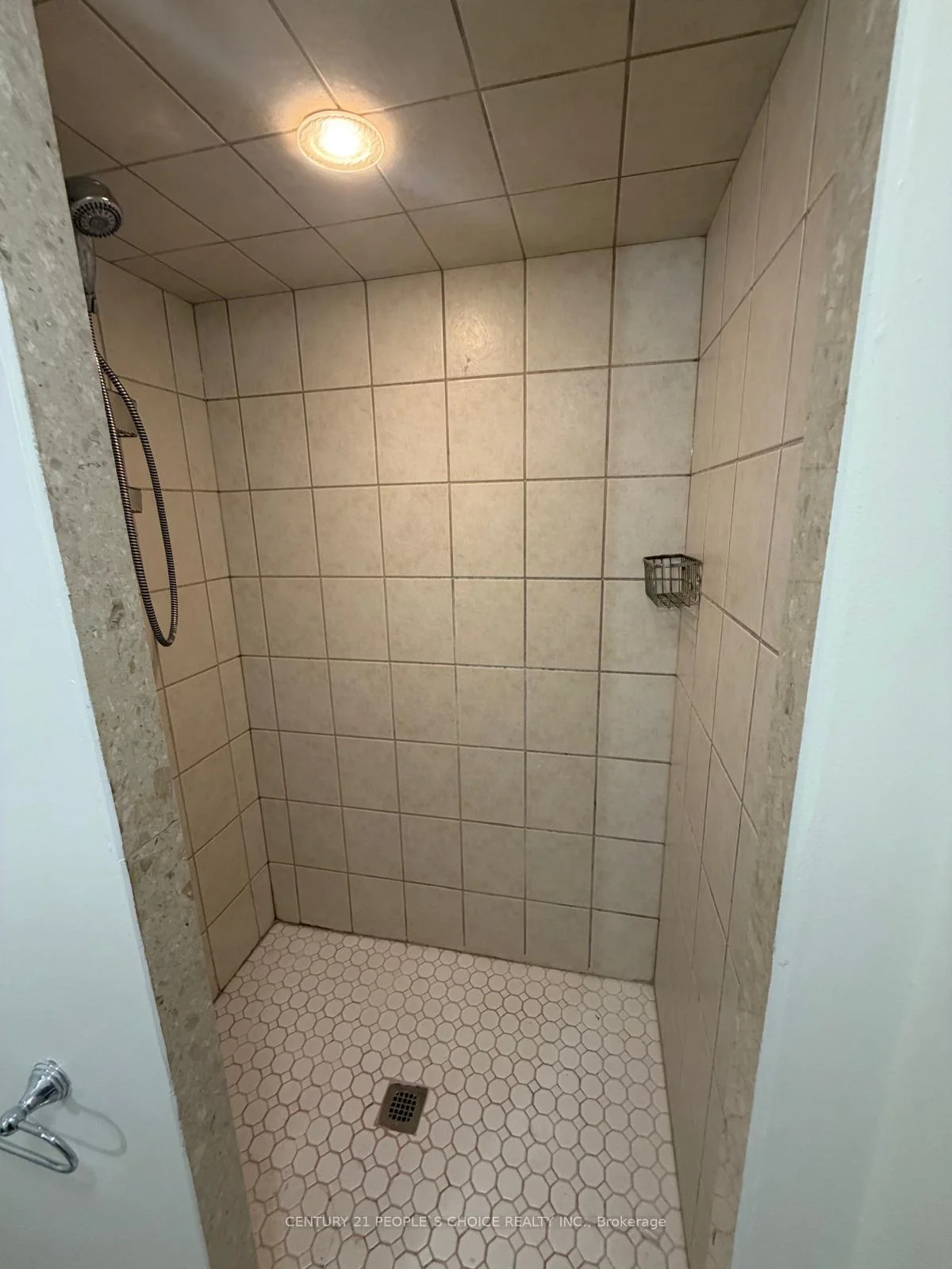 Photo 8 of Unit Bsmt, 459 Pettit Trail, Milton, Clarke — HOMEH