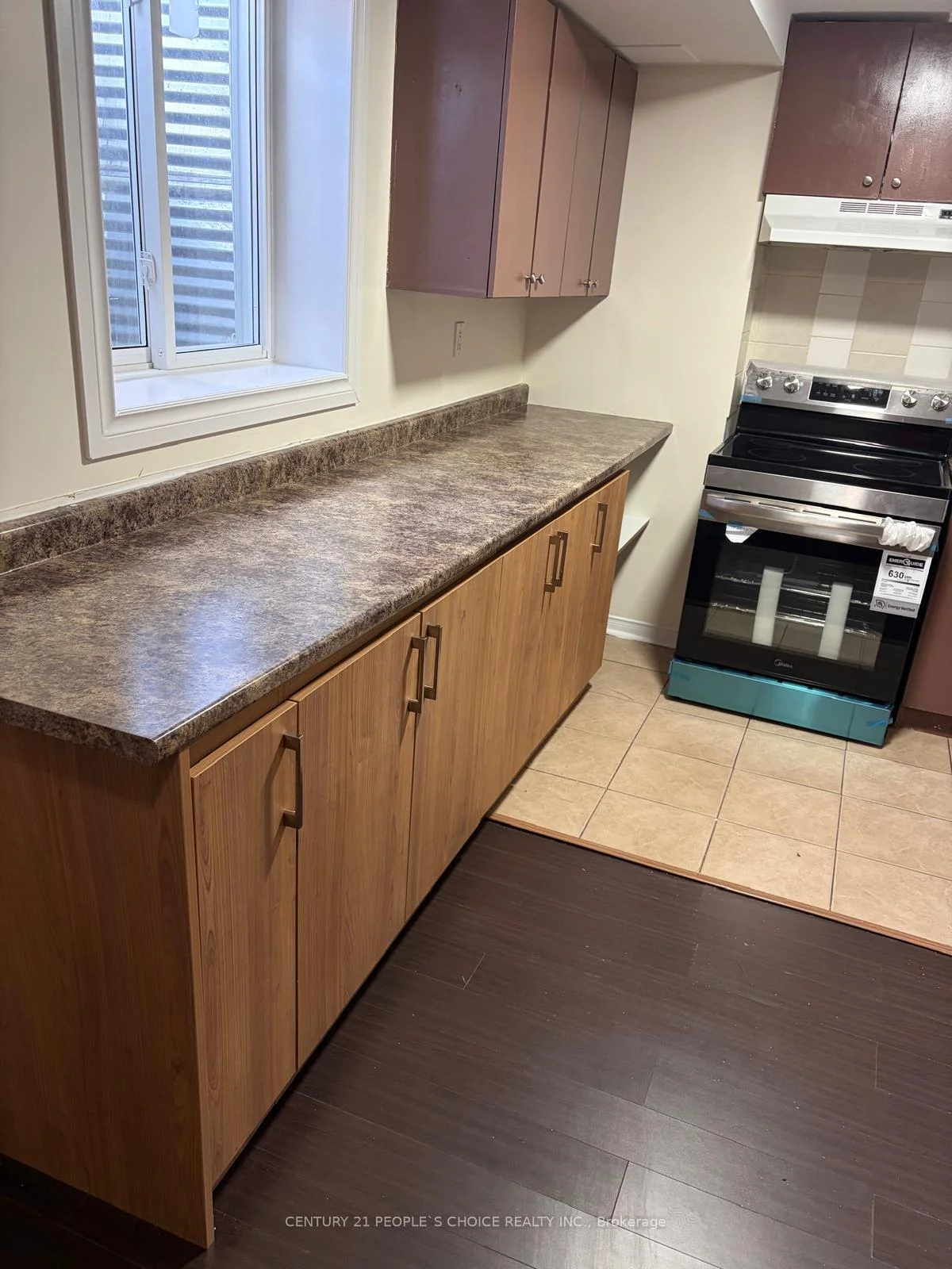 Photo 5 of Unit Bsmt, 459 Pettit Trail, Milton, Clarke — HOMEH