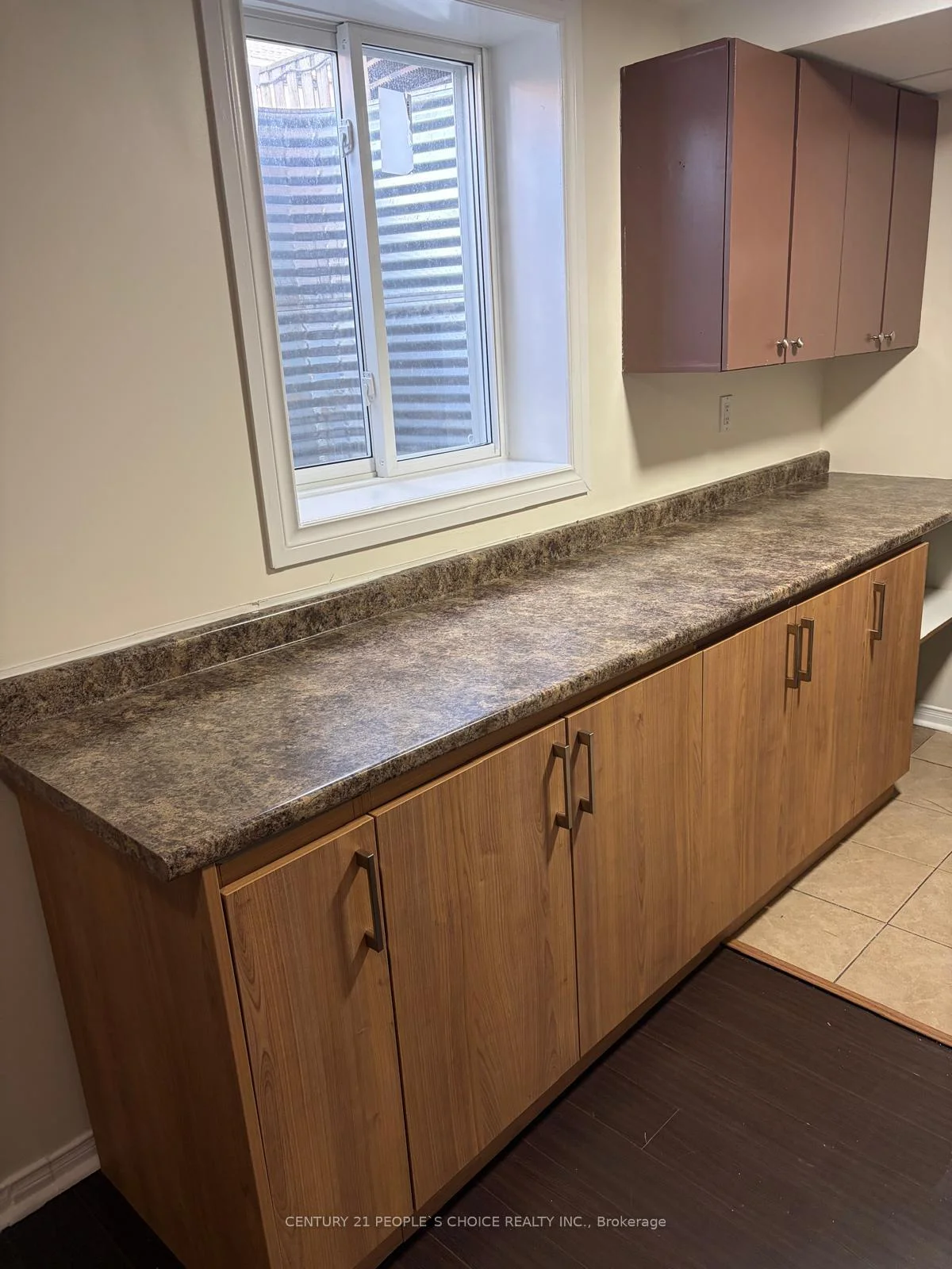 Photo 6 of Unit Bsmt, 459 Pettit Trail, Milton, Clarke — HOMEH