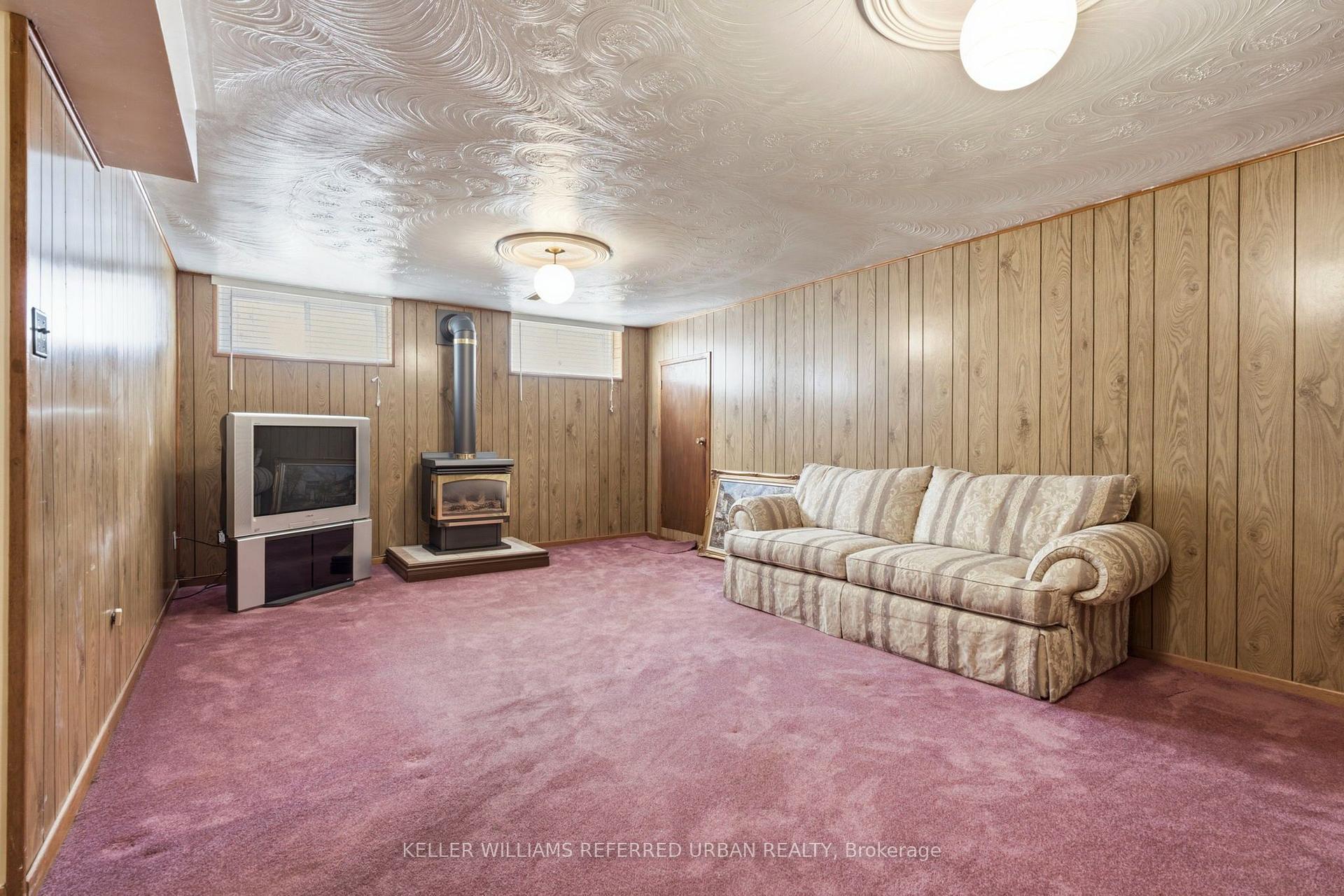 Photo 28 of 19 Groverdale Road, Etobicoke, Etobicoke West Mall — HOMEH