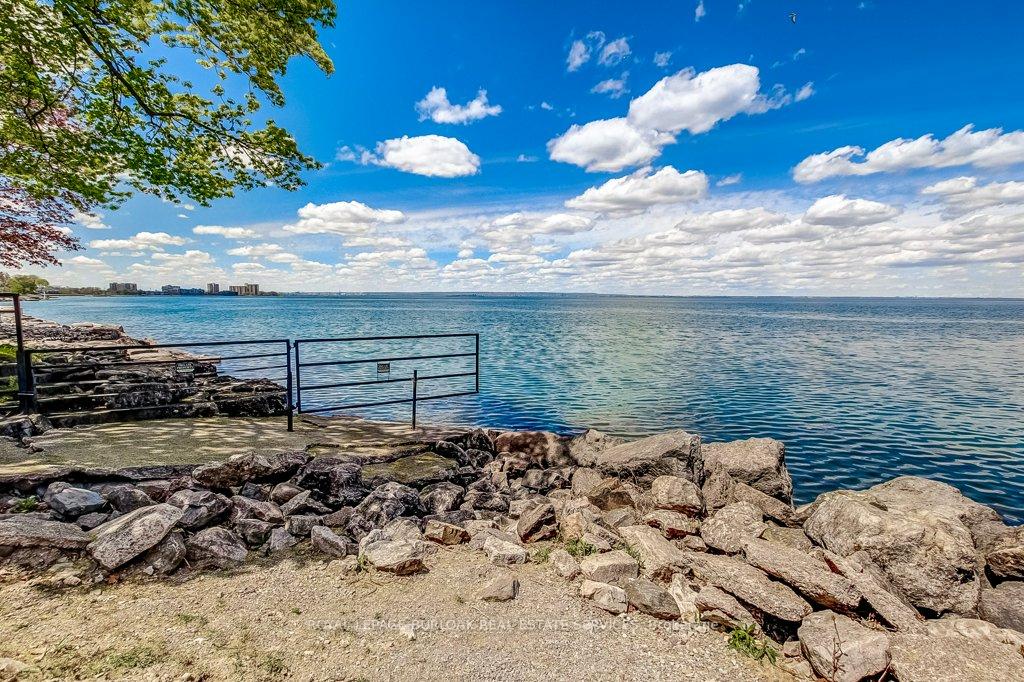 Photo 42 of 4 Edgewater Drive, Hamilton, Lakeshore — HOMEH