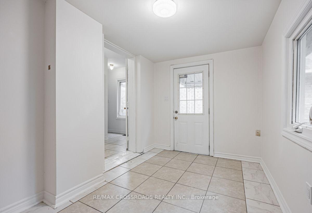 Photo 22 of 111 Elgin Street W, Oshawa, O'Neill — HOMEH