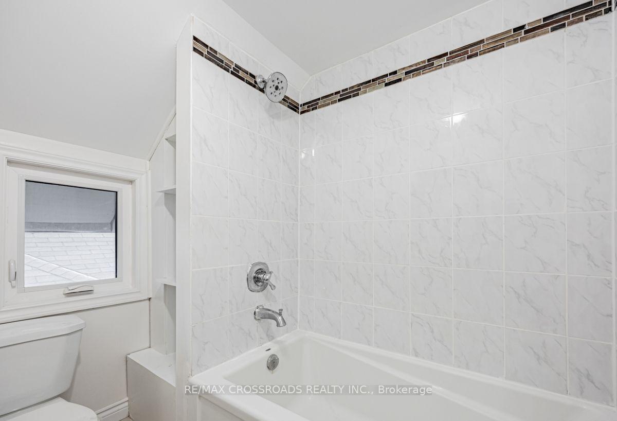 Photo 26 of 111 Elgin Street W, Oshawa, O'Neill — HOMEH