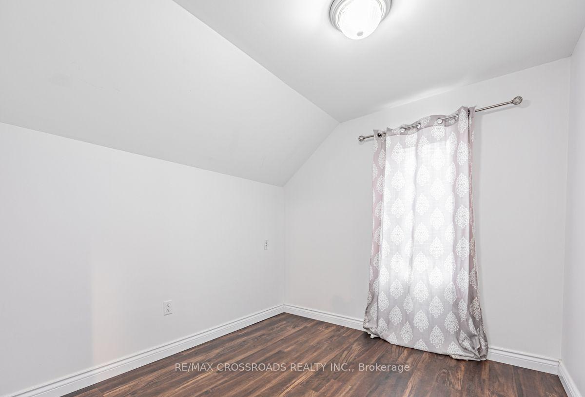 Photo 27 of 111 Elgin Street W, Oshawa, O'Neill — HOMEH