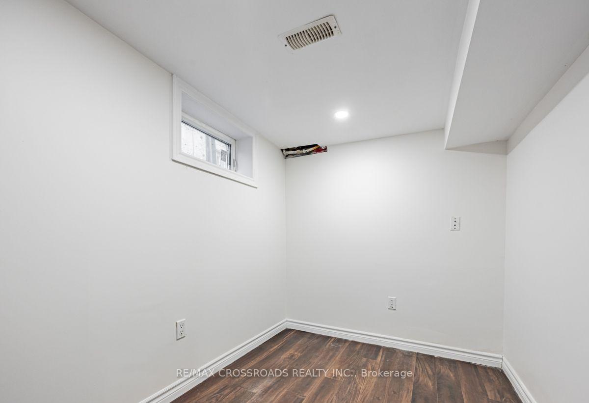 Photo 37 of 111 Elgin Street W, Oshawa, O'Neill — HOMEH