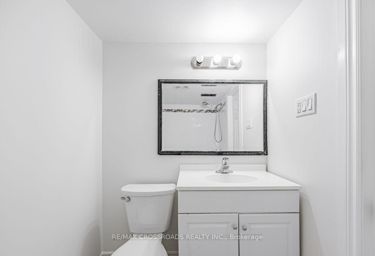 Photo 38 of 111 Elgin Street W, Oshawa, O'Neill — HOMEH