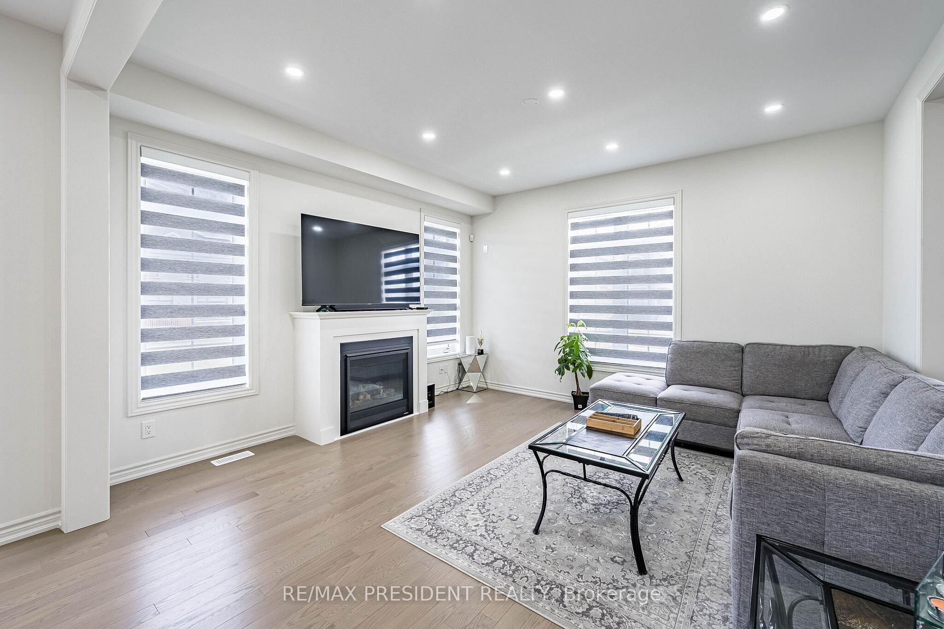 Photo 14 of 2 Hawthorns Gardens, Adjala-Tosorontio, Colgan — HOMEH