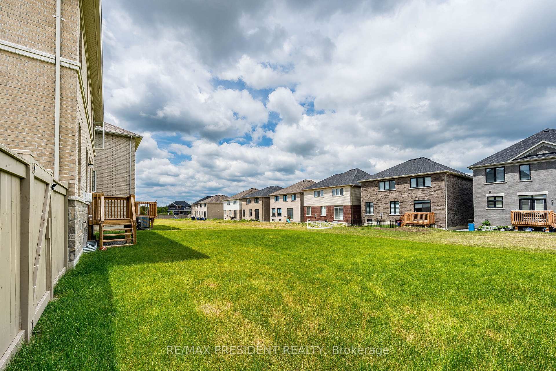 Photo 46 of 2 Hawthorns Gardens, Adjala-Tosorontio, Colgan — HOMEH