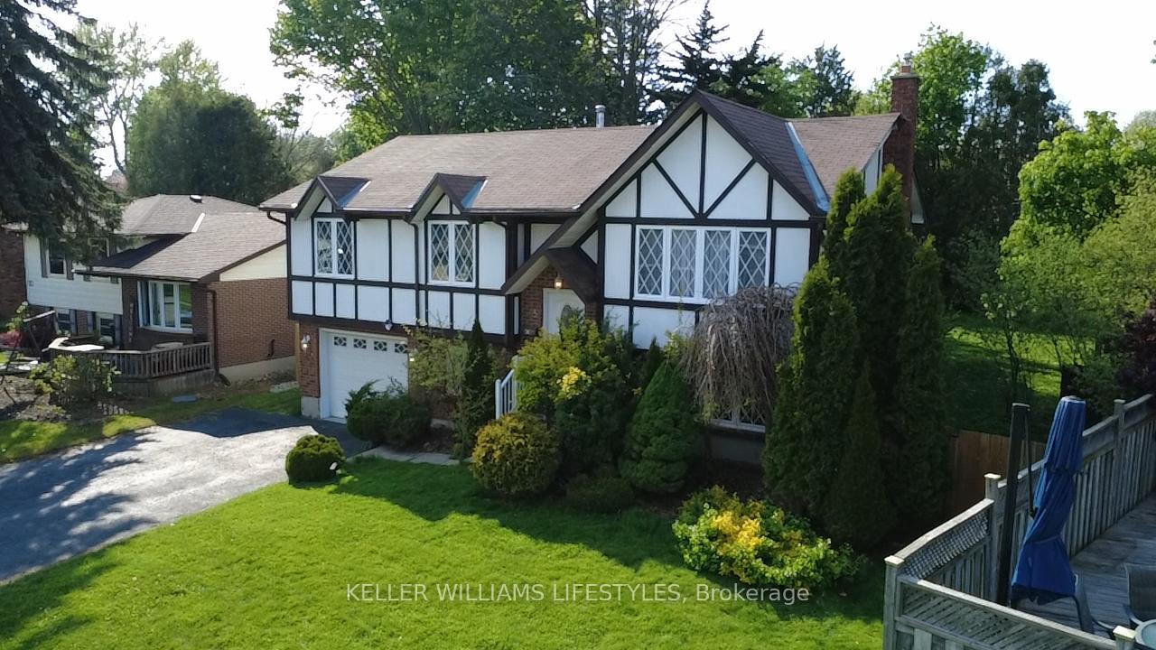Photo 3 of 65 Gablewood Crescent, London, North F — HOMEH