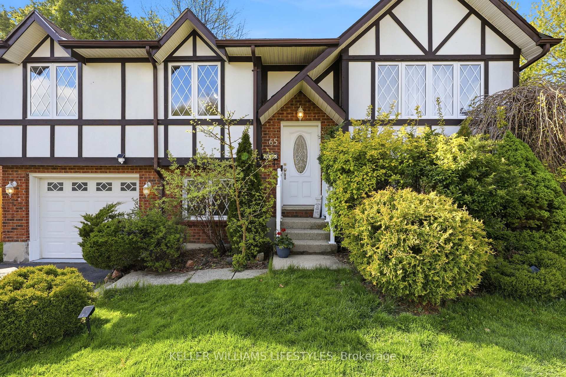 Photo 6 of 65 Gablewood Crescent, London, North F — HOMEH