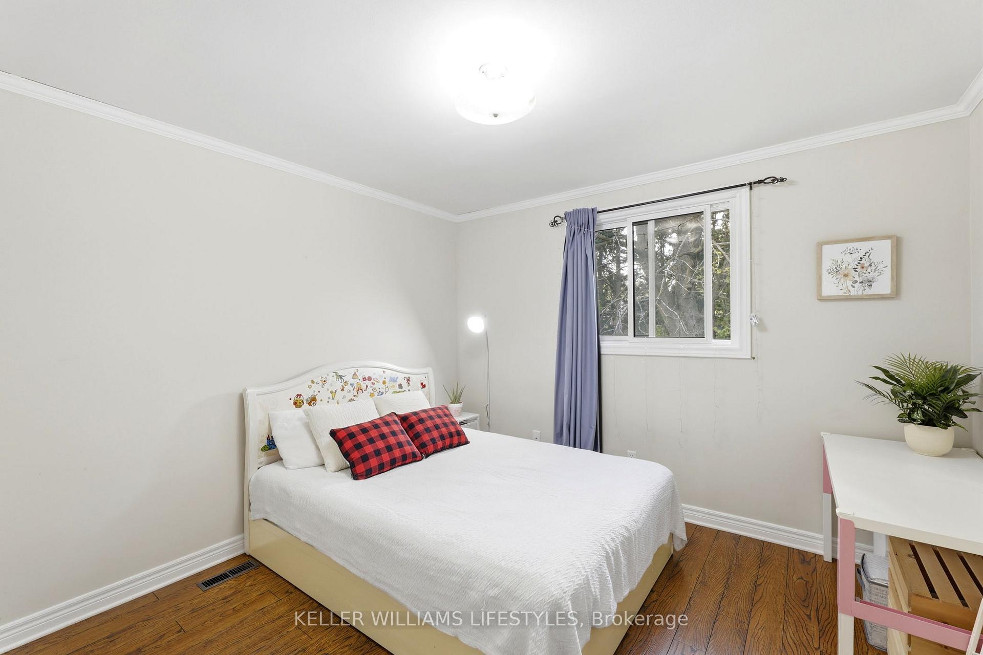 Photo 21 of 65 Gablewood Crescent, London, North F — HOMEH