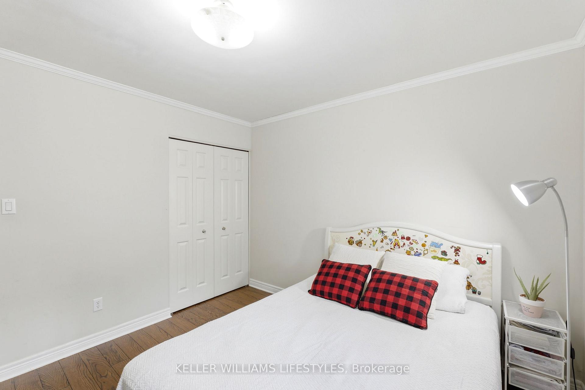 Photo 22 of 65 Gablewood Crescent, London, North F — HOMEH