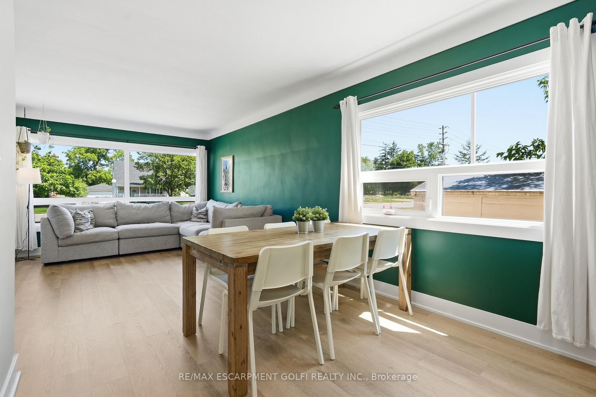 Photo 6 of 6680 Mcleod Road, Niagara Falls, Oldfield — HOMEH