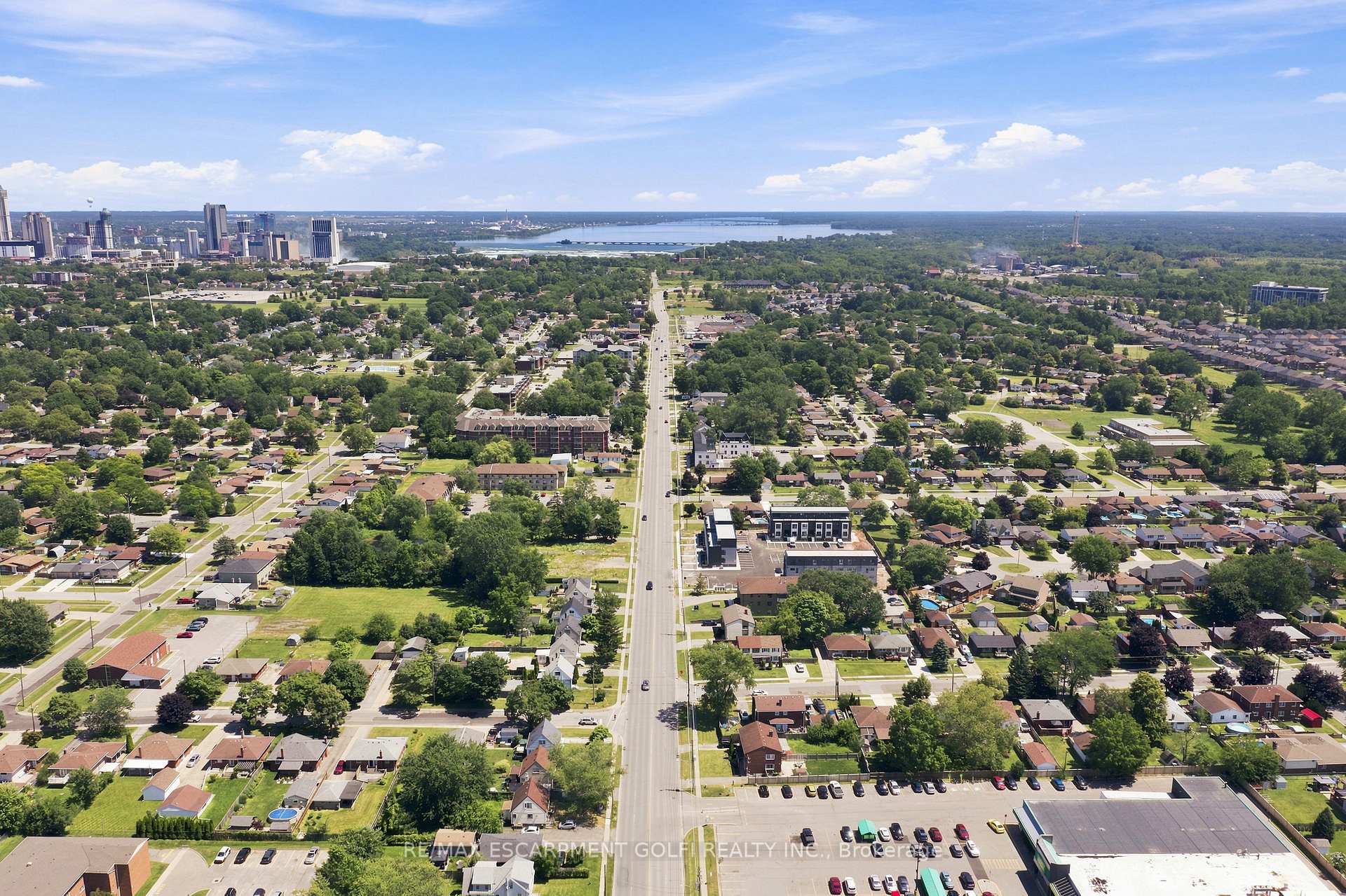 Photo 35 of 6680 Mcleod Road, Niagara Falls, Oldfield — HOMEH