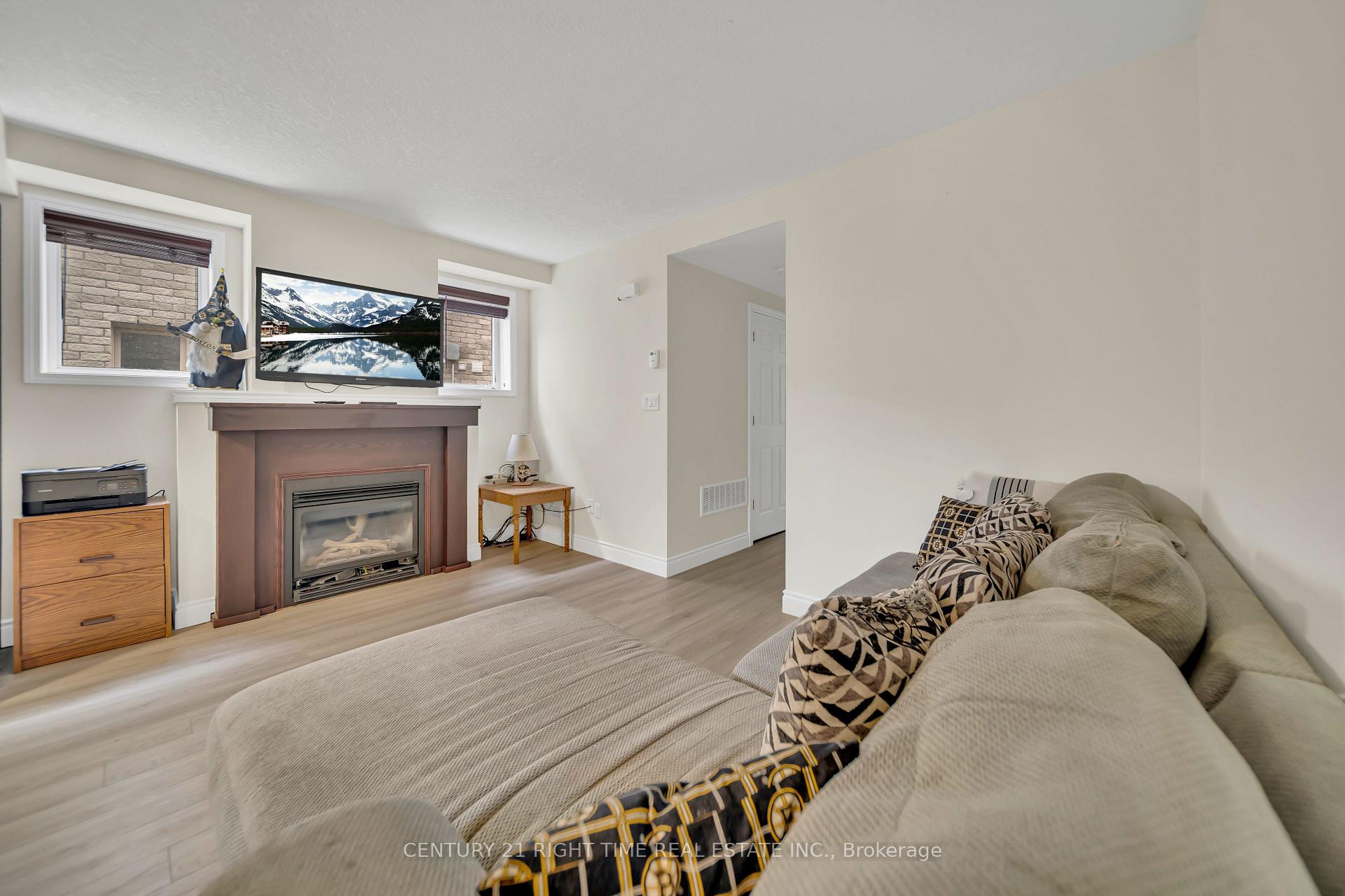 Photo 6 of Unit 14A, 931 Glasgow Street E, Kitchener, Westmount - Kitchener — HOMEH
