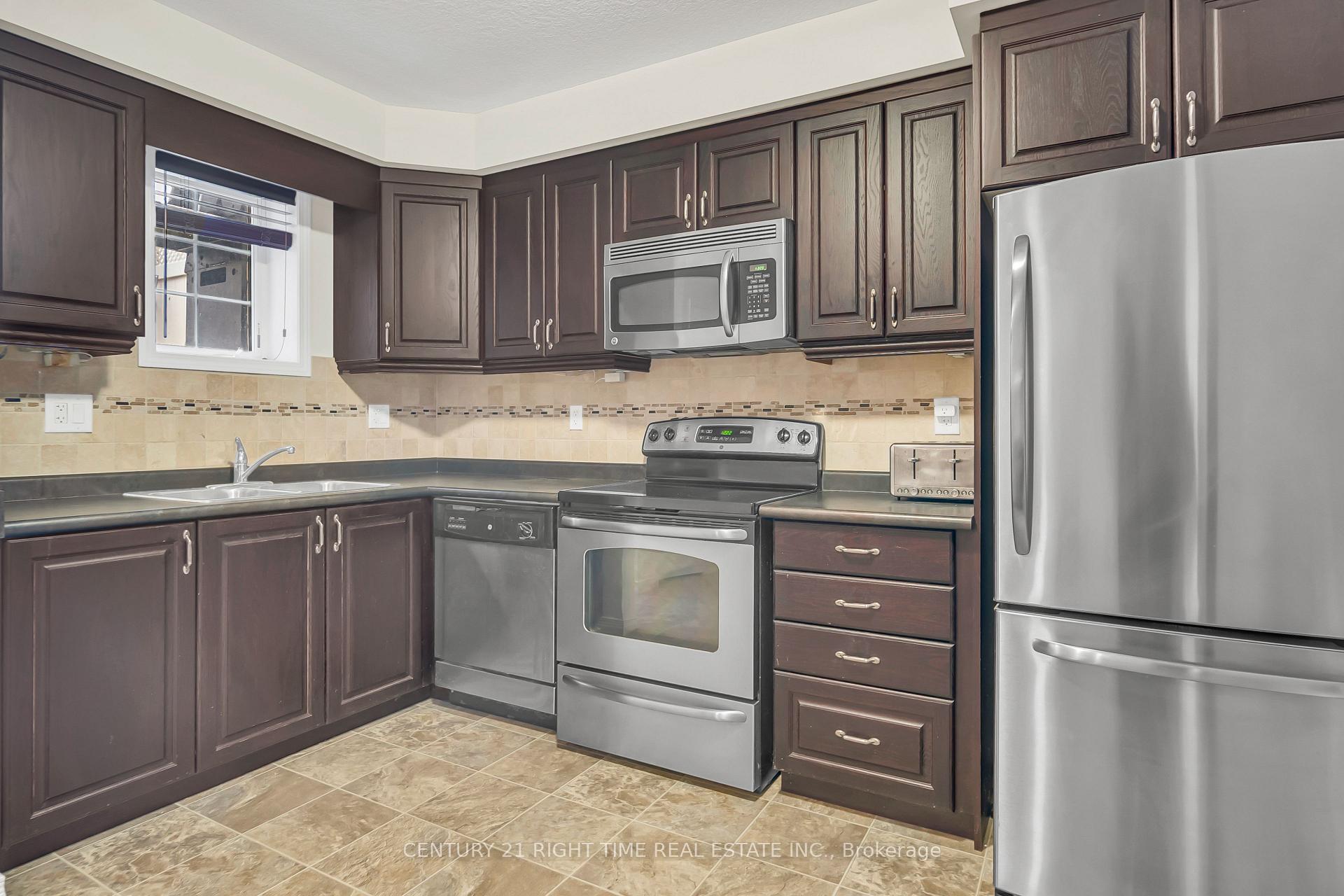 Photo 12 of Unit 14A, 931 Glasgow Street E, Kitchener, Westmount - Kitchener — HOMEH