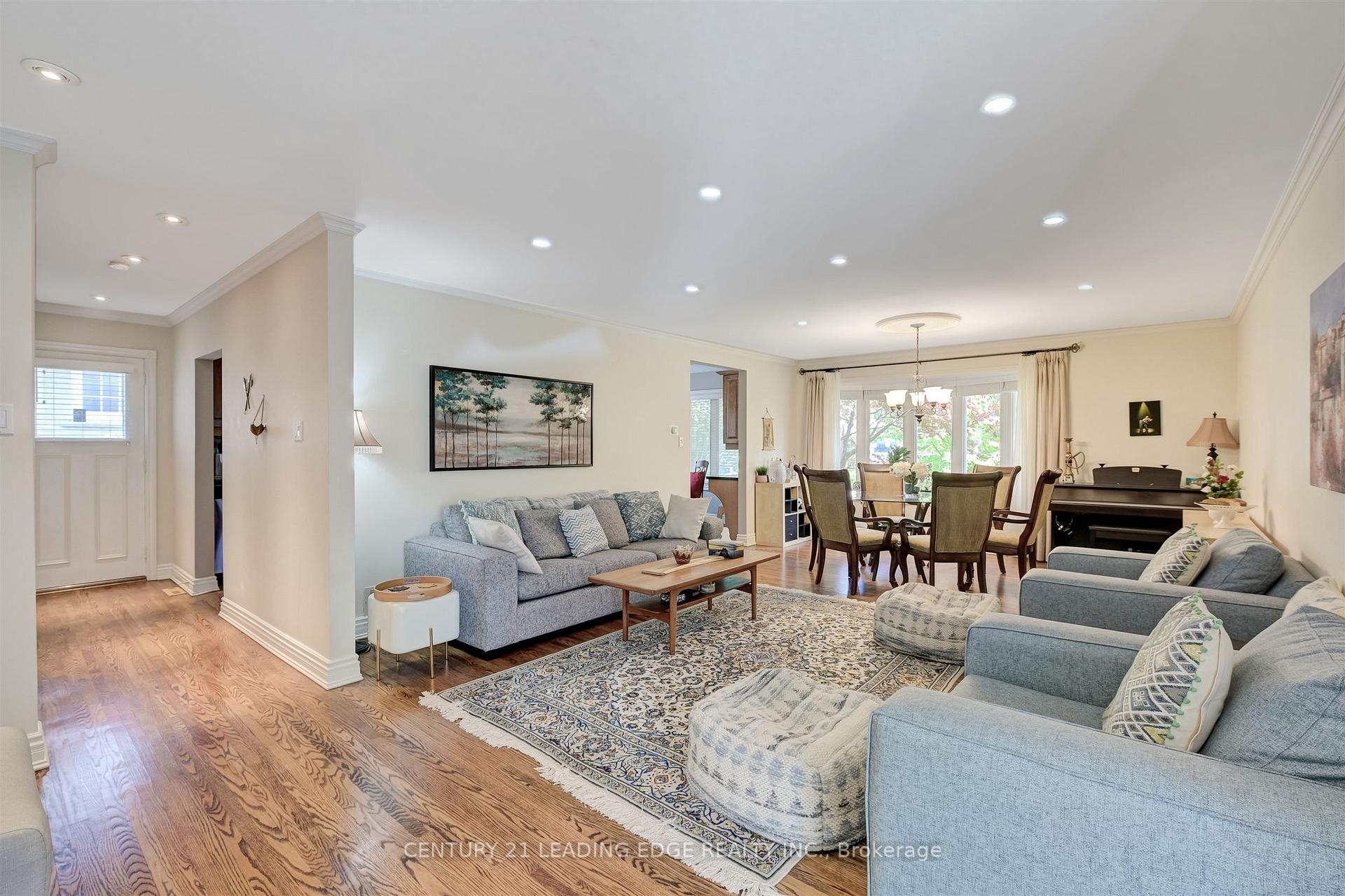 Photo 7 of 171 Krieghoff Avenue, Markham, Unionville — HOMEH