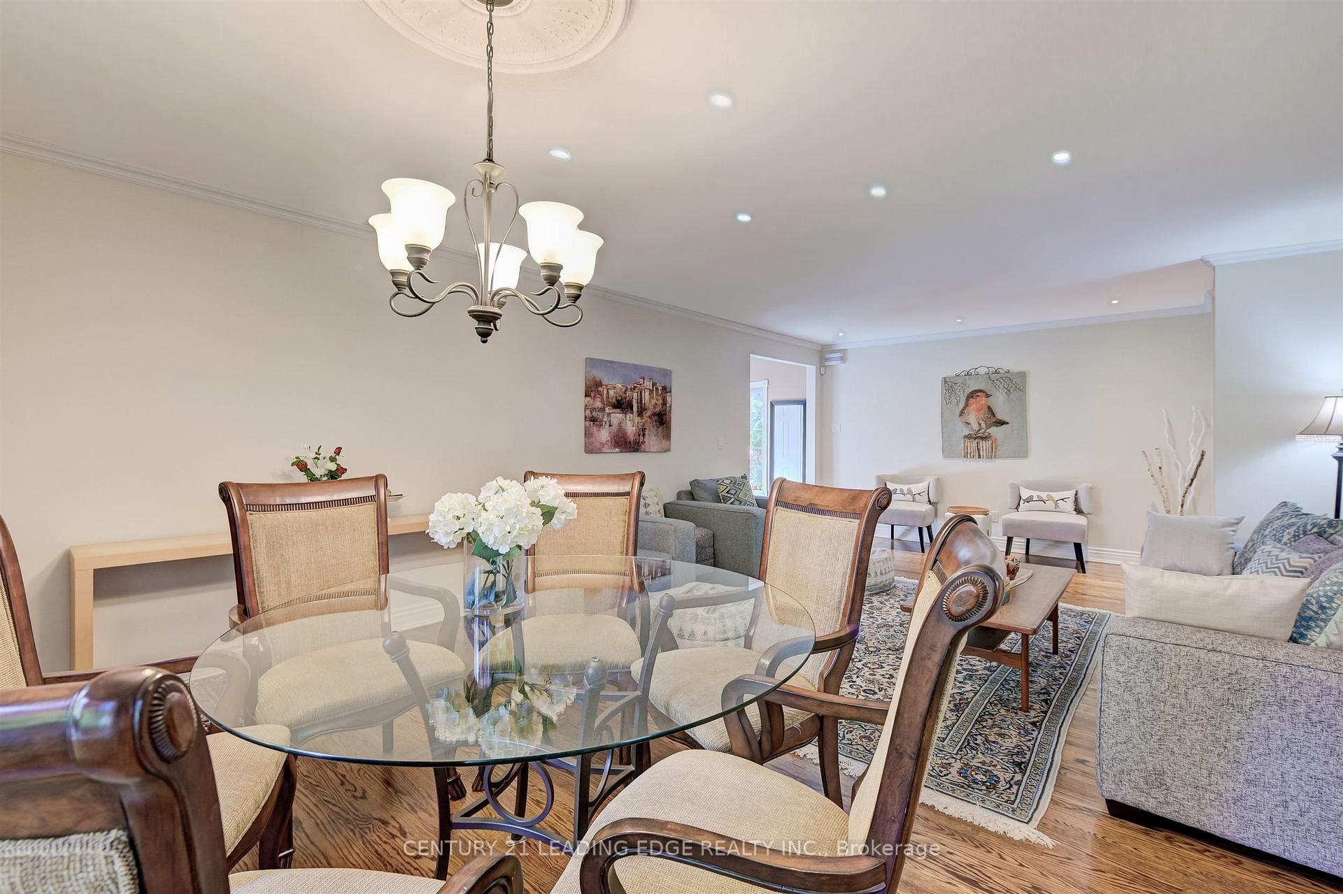 Photo 11 of 171 Krieghoff Avenue, Markham, Unionville — HOMEH