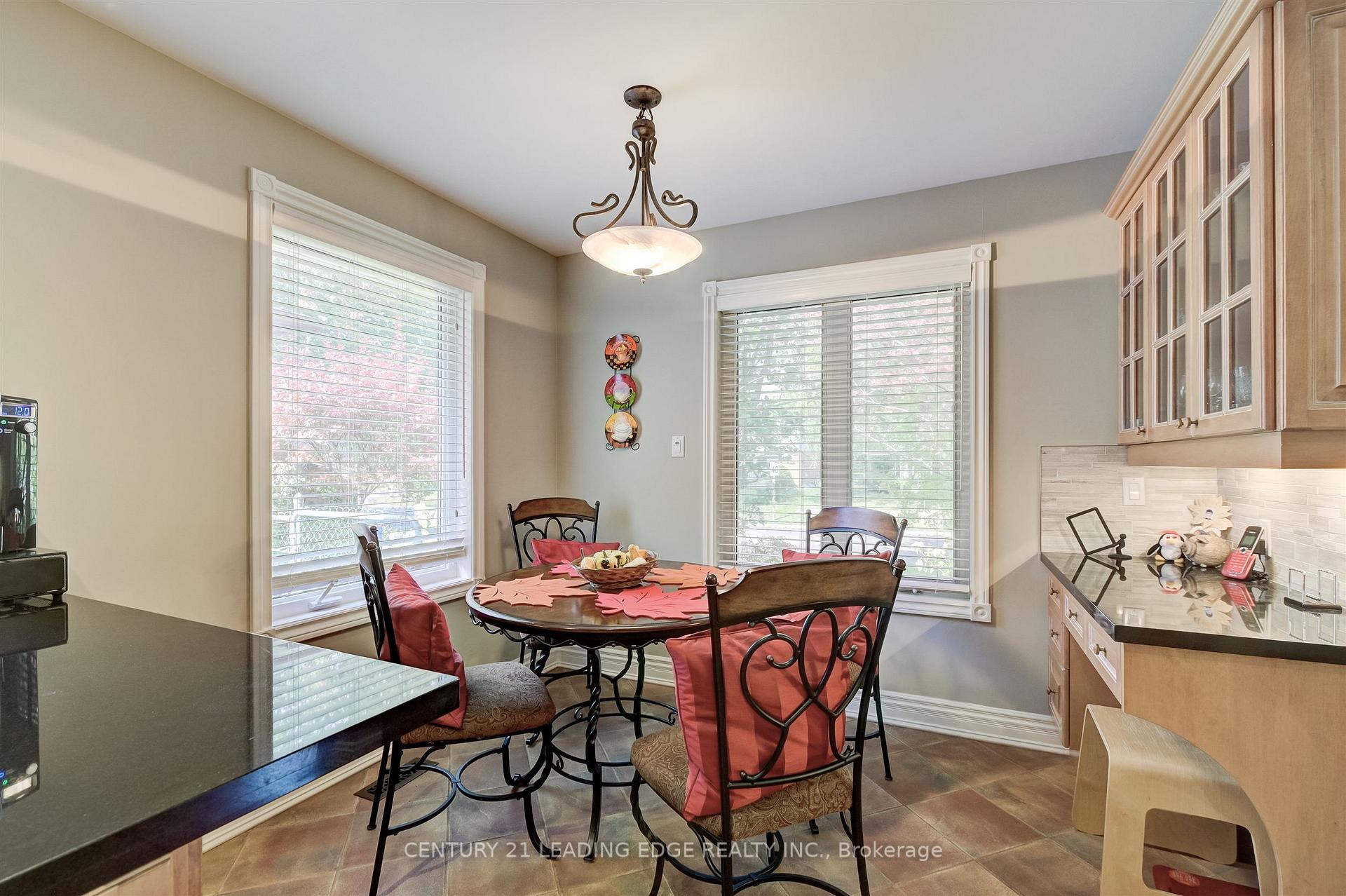 Photo 15 of 171 Krieghoff Avenue, Markham, Unionville — HOMEH