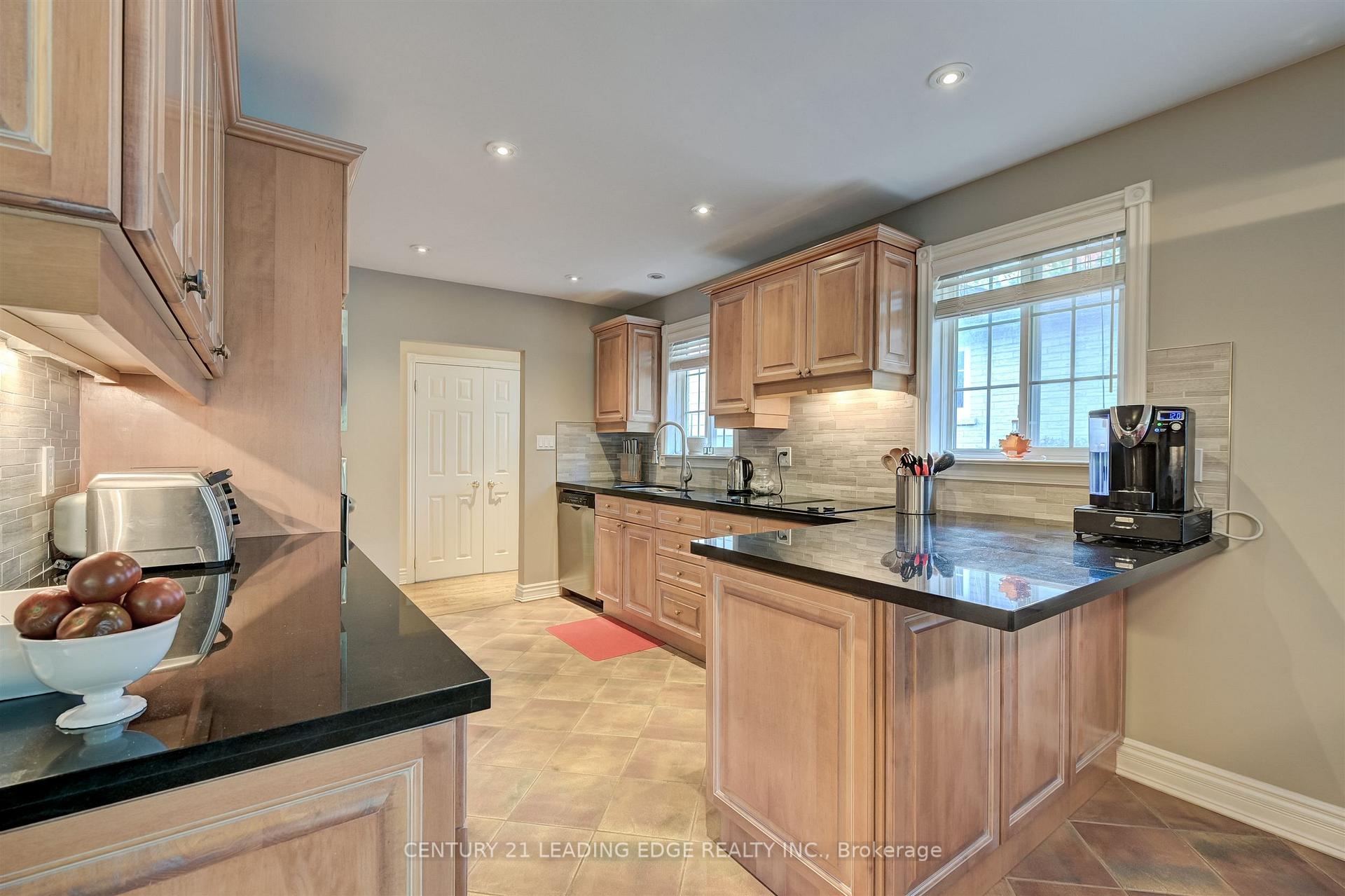 Photo 16 of 171 Krieghoff Avenue, Markham, Unionville — HOMEH
