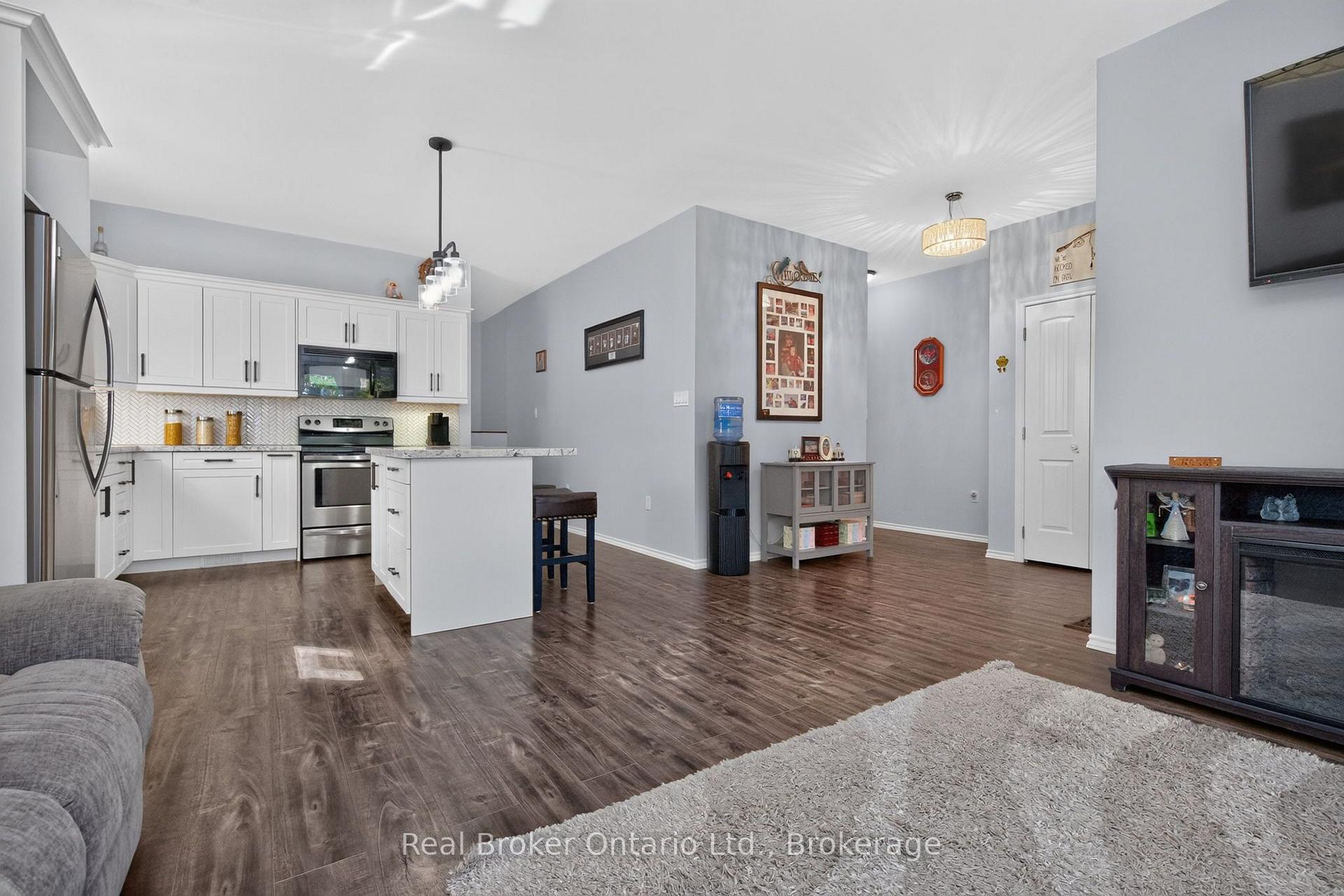 Photo 9 of 75 Bourgeois Beach Road, Tay, Victoria Harbour — HOMEH