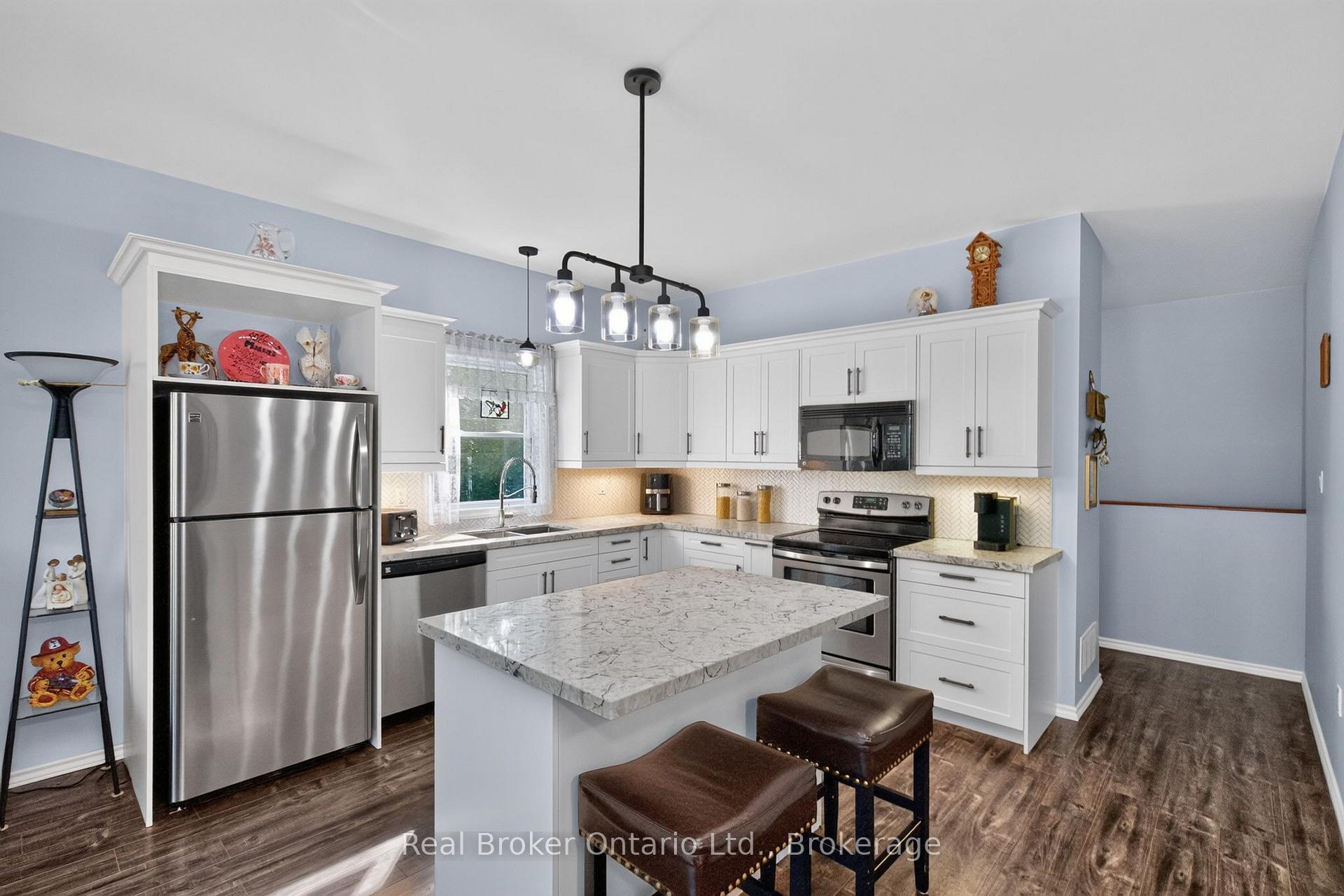 Photo 10 of 75 Bourgeois Beach Road, Tay, Victoria Harbour — HOMEH