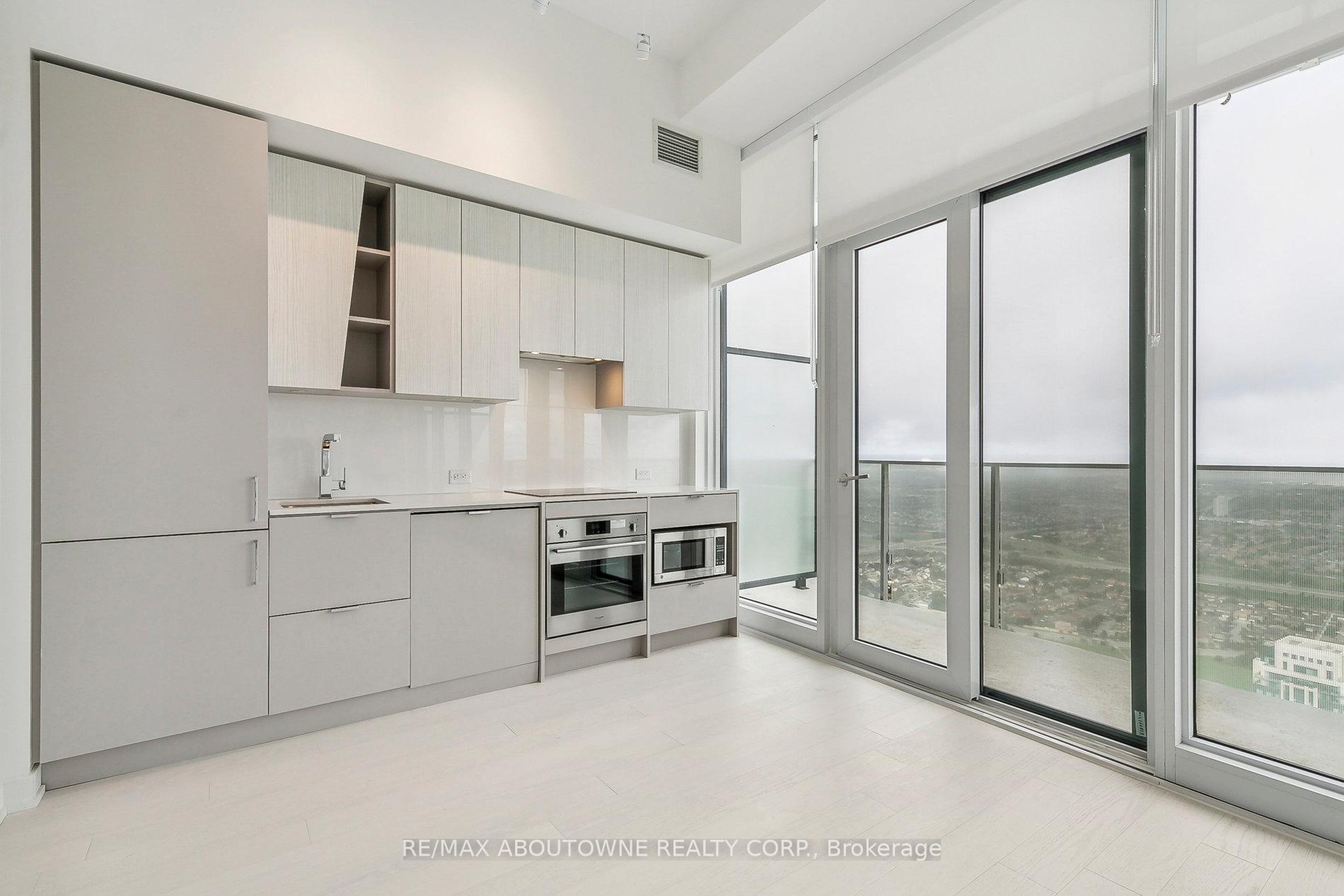 Photo 9 of Unit 6001, 3883 Quartz Road, Mississauga, City Centre — HOMEH