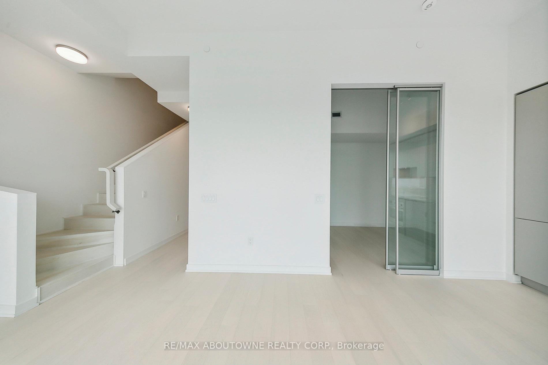 Photo 15 of Unit 6001, 3883 Quartz Road, Mississauga, City Centre — HOMEH